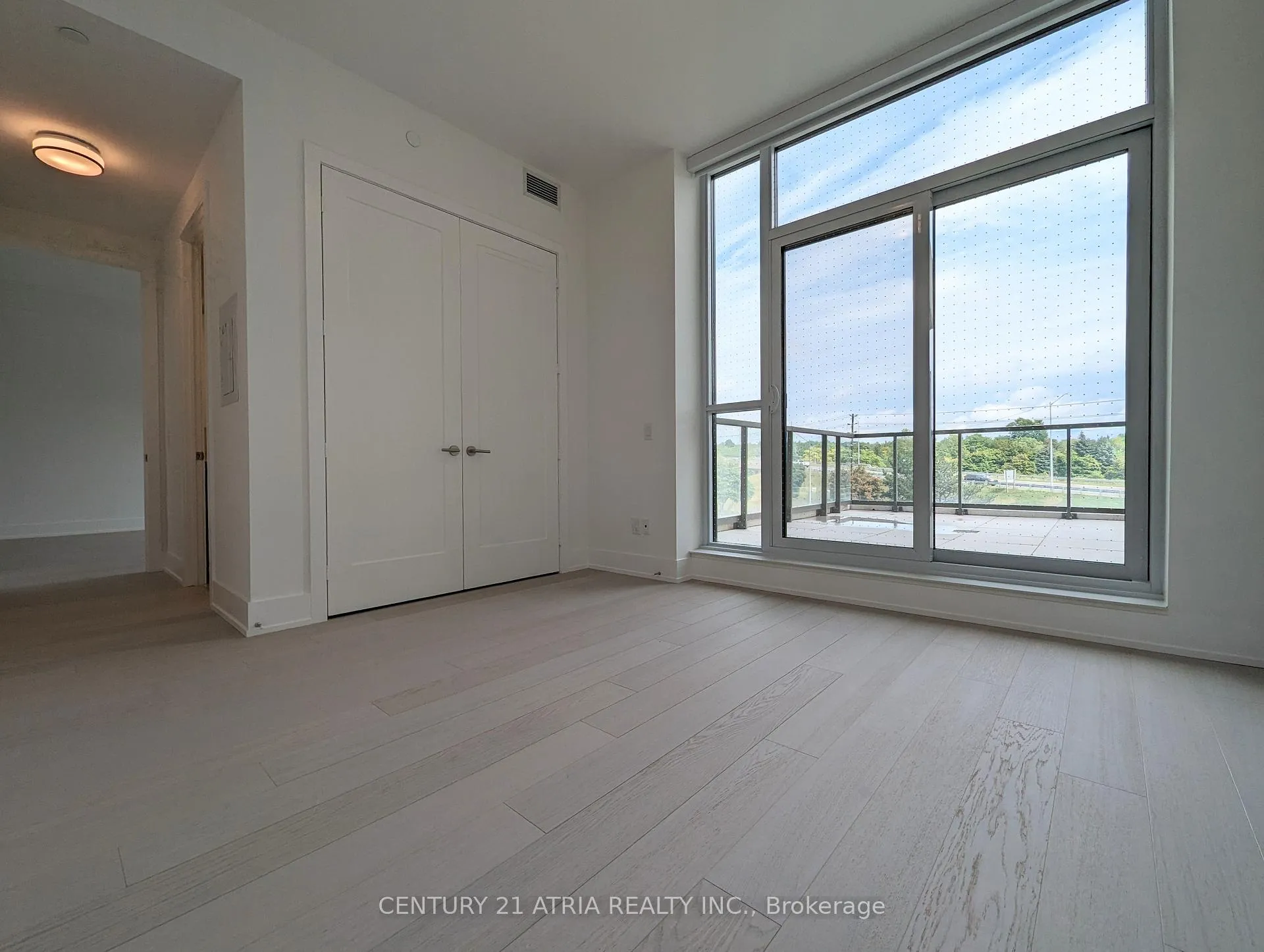 Photo 8 of Unit 323, 399 Royal Orchard Boulevard, Markham, Royal Orchard — HOMEH