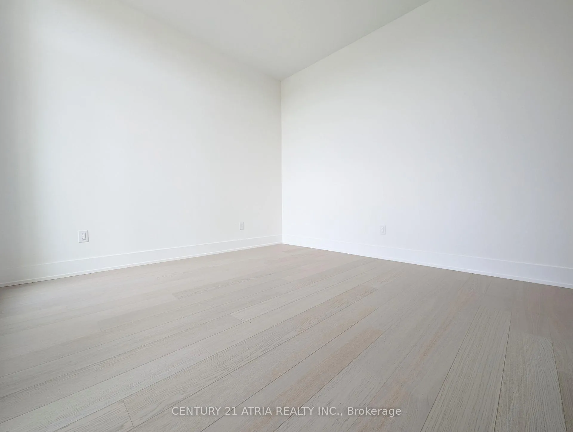 Photo 10 of Unit 323, 399 Royal Orchard Boulevard, Markham, Royal Orchard — HOMEH
