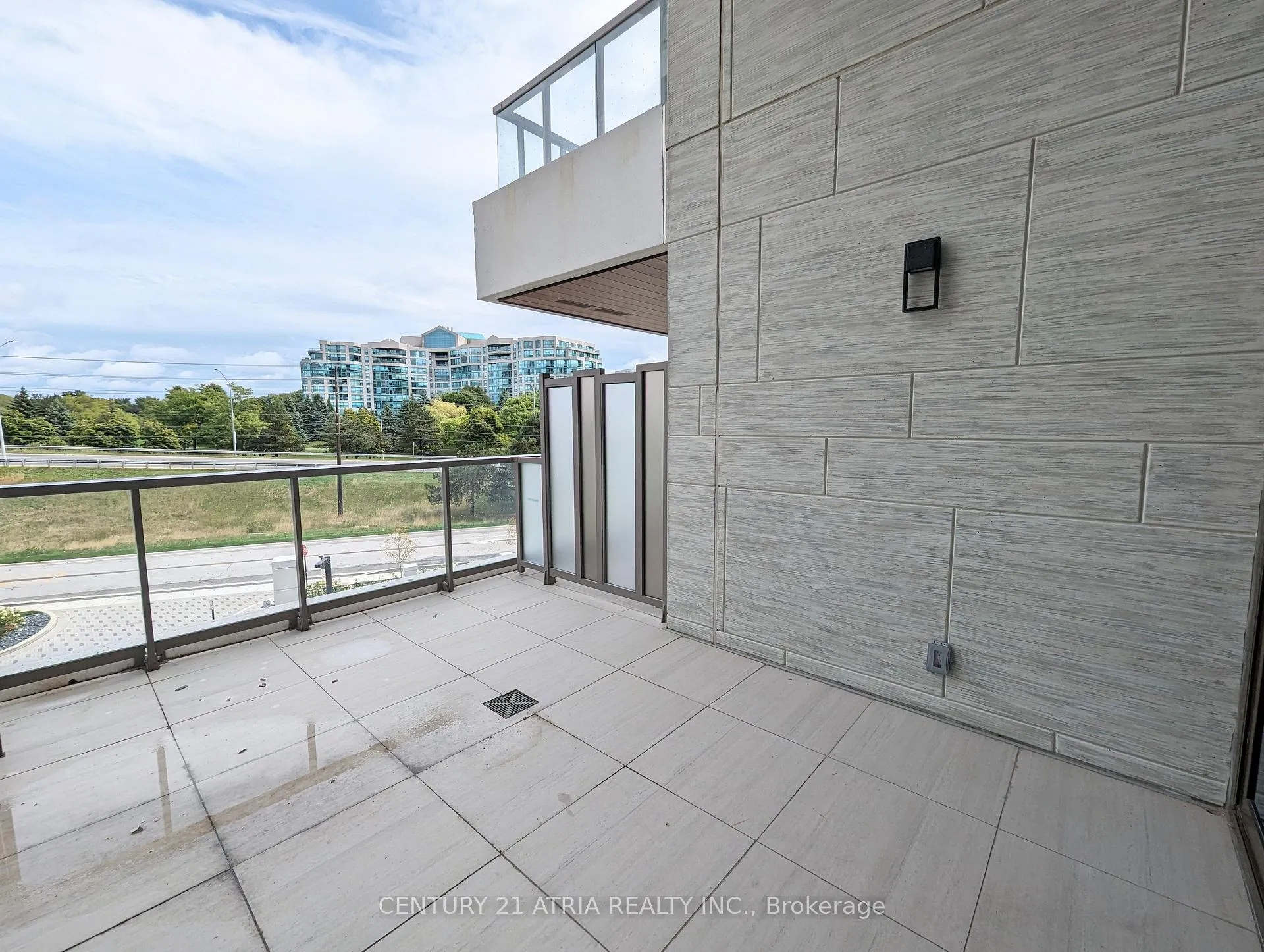 Photo 14 of Unit 323, 399 Royal Orchard Boulevard, Markham, Royal Orchard — HOMEH