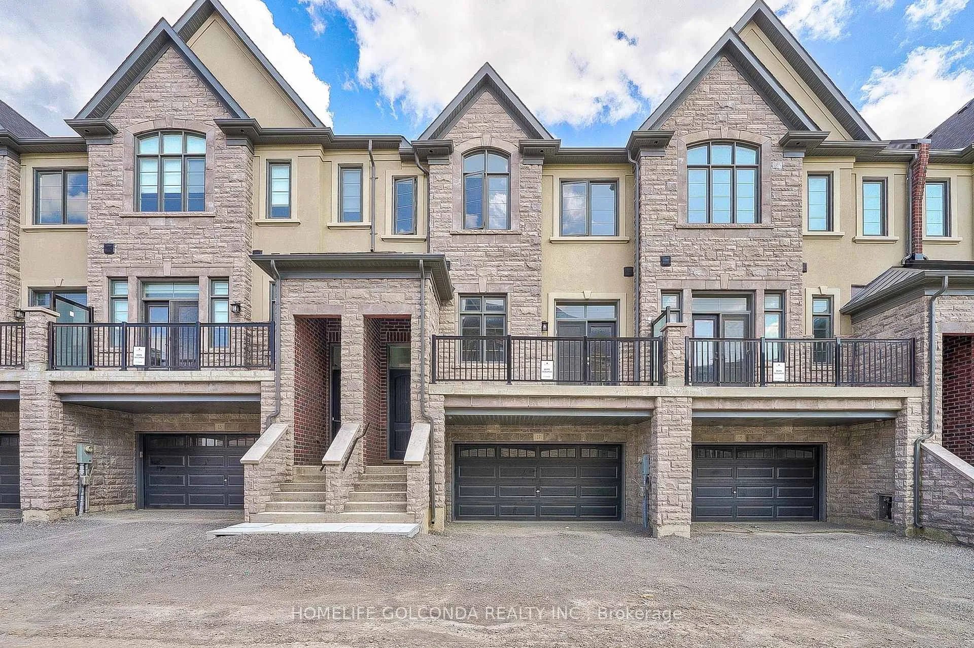 Front of 17 West Village Lane
