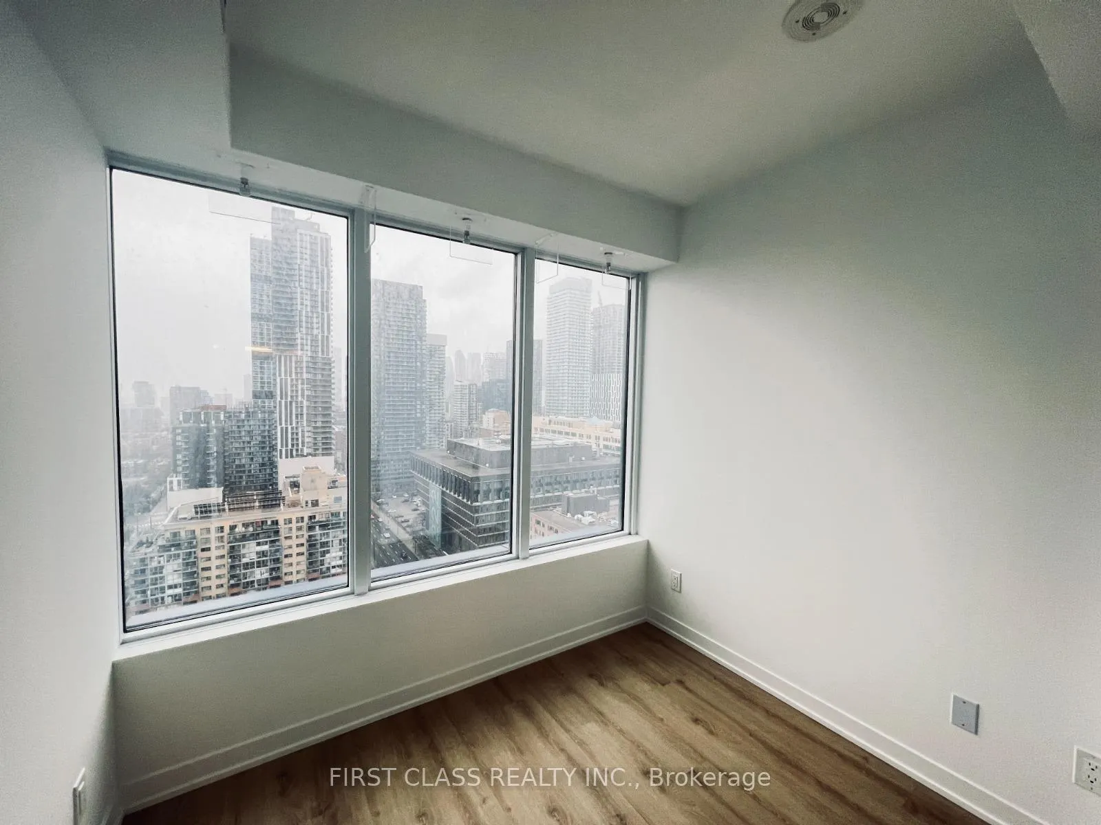 Photo 4 of Unit 2315, 319 Jarvis Street, Toronto, Moss Park — HOMEH
