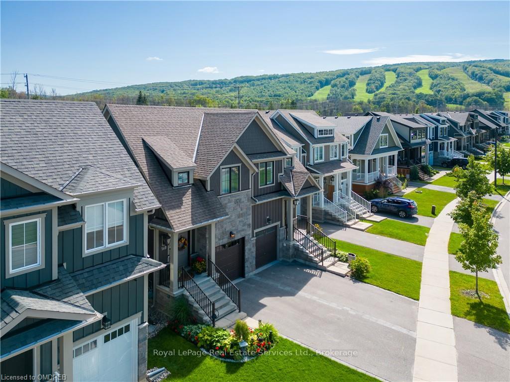 Photo 13 of 148 Yellow Birch Crescent, Blue Mountains — HOMEH