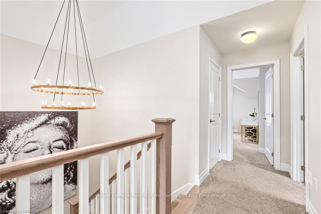 Photo 16 of 148 Yellow Birch Crescent, Blue Mountains — HOMEH