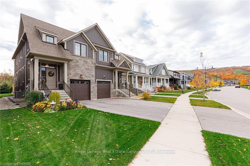 Photo 17 of 148 Yellow Birch Crescent, Blue Mountains — HOMEH