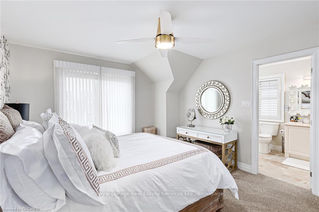 Photo 19 of 148 Yellow Birch Crescent, Blue Mountains — HOMEH