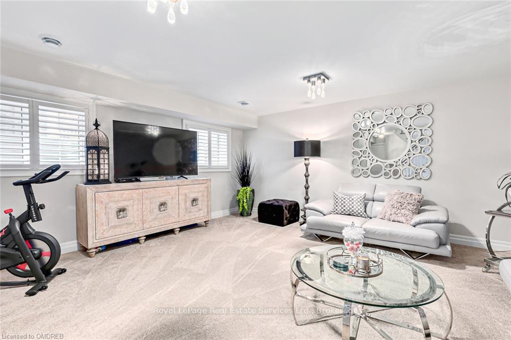 Photo 30 of 148 Yellow Birch Crescent, Blue Mountains — HOMEH