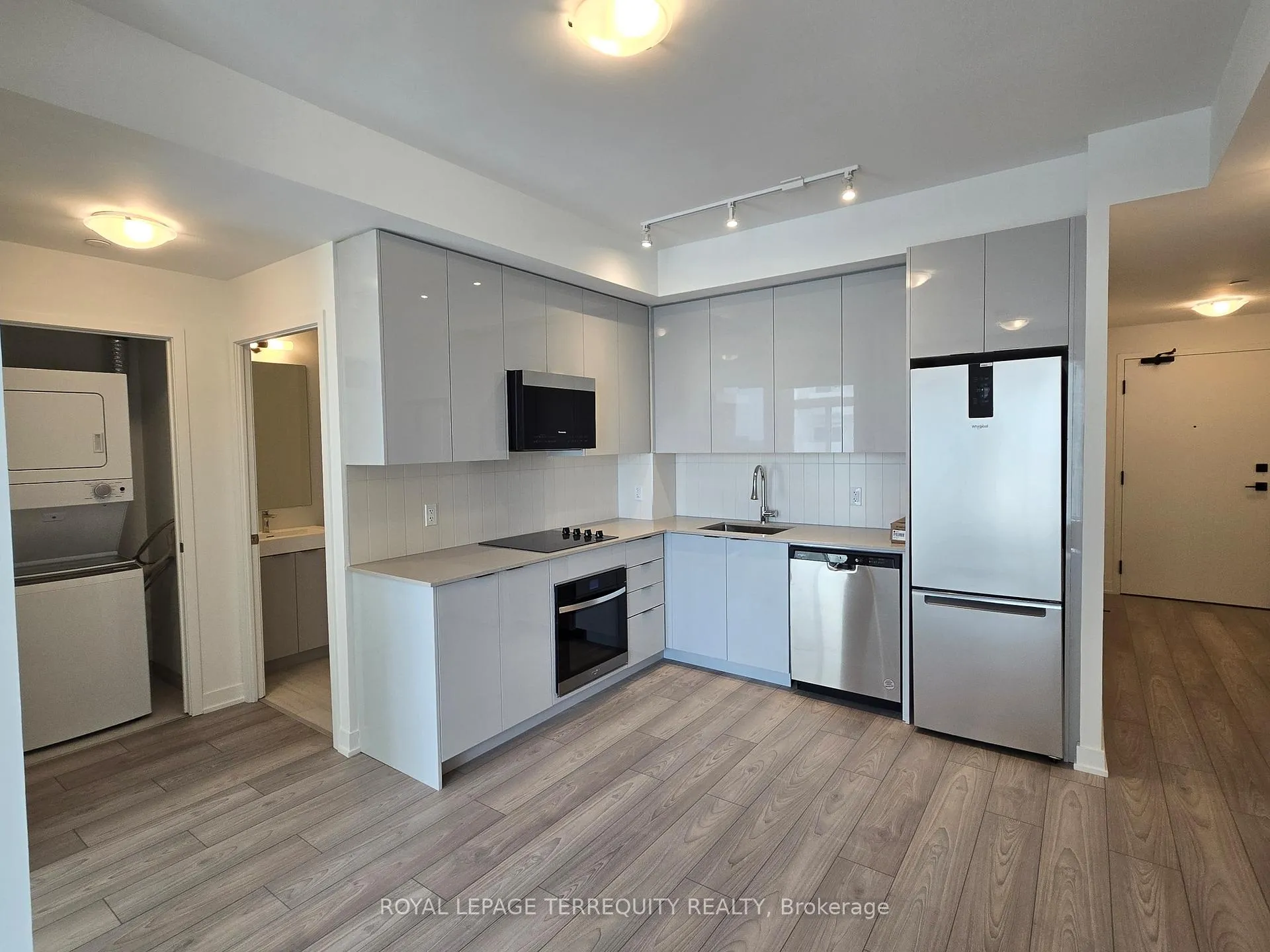 Photo 4 of Unit 2032, 498 Caldari Road, Vaughan, Concord — HOMEH