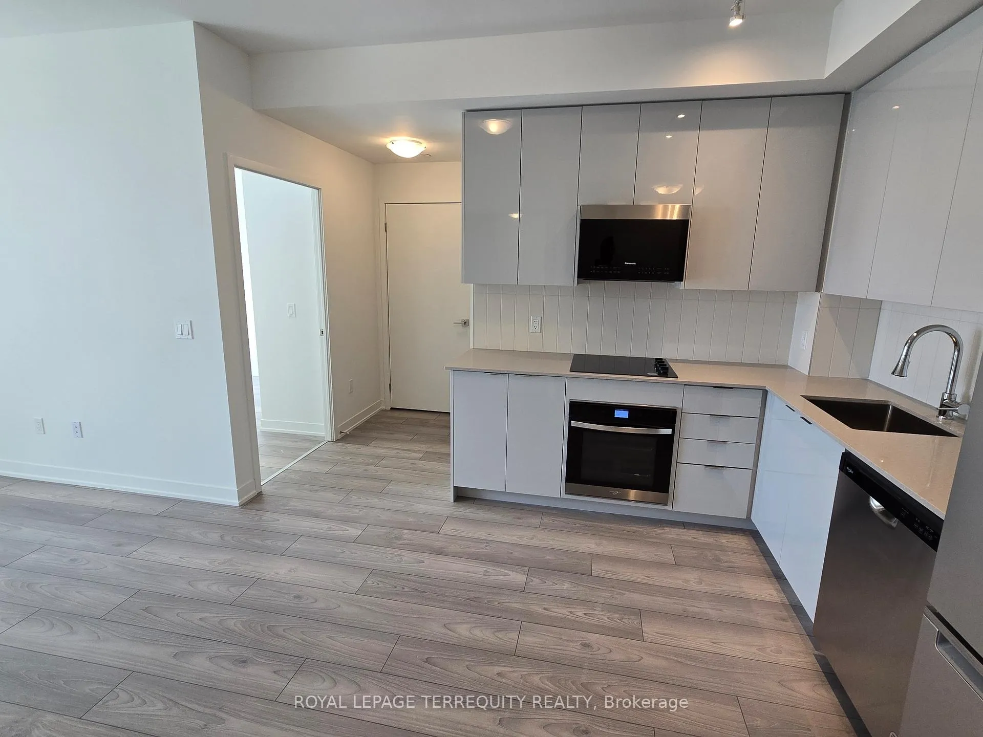 Photo 6 of Unit 2032, 498 Caldari Road, Vaughan, Concord — HOMEH