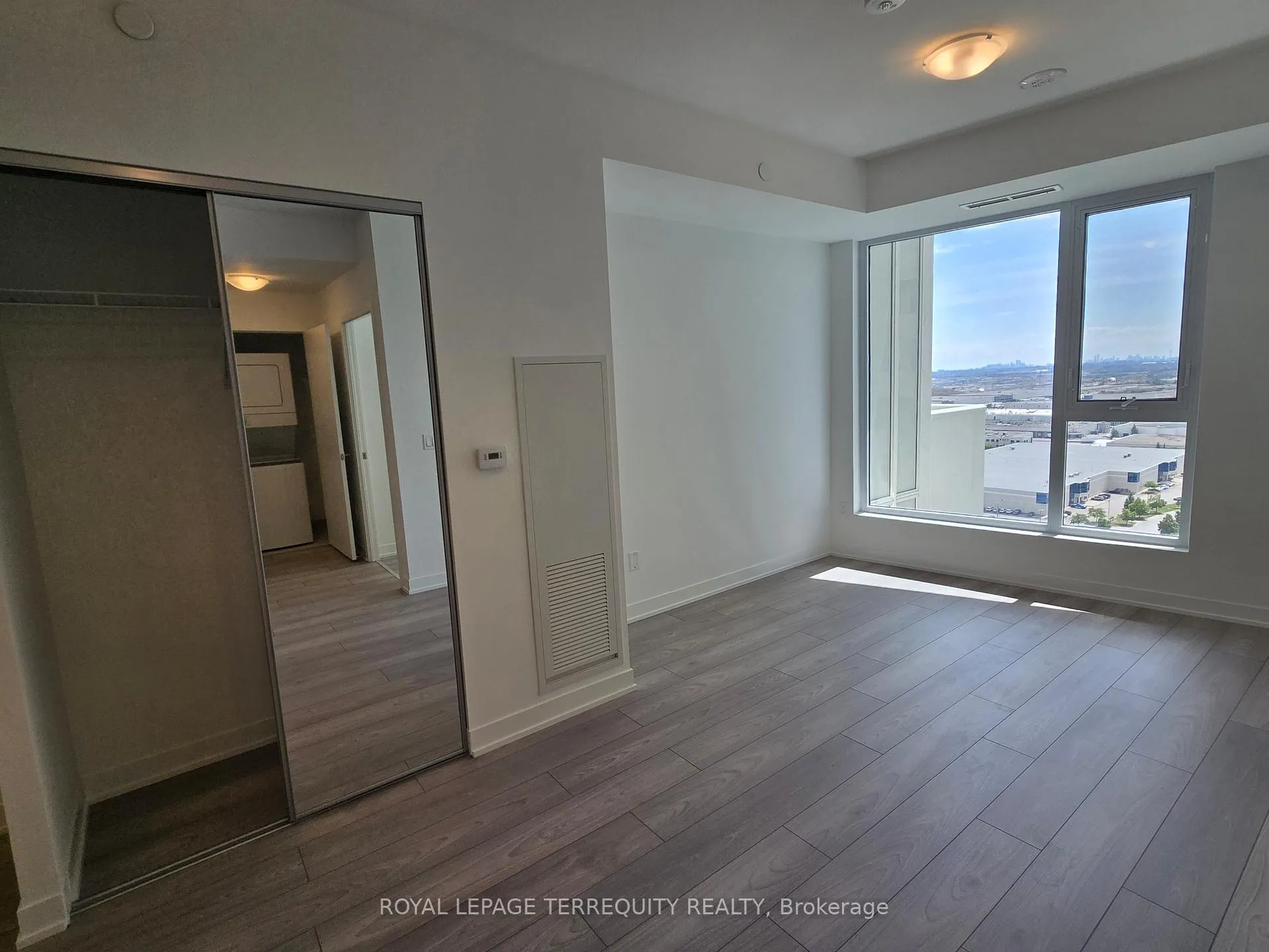 Photo 15 of Unit 2032, 498 Caldari Road, Vaughan, Concord — HOMEH