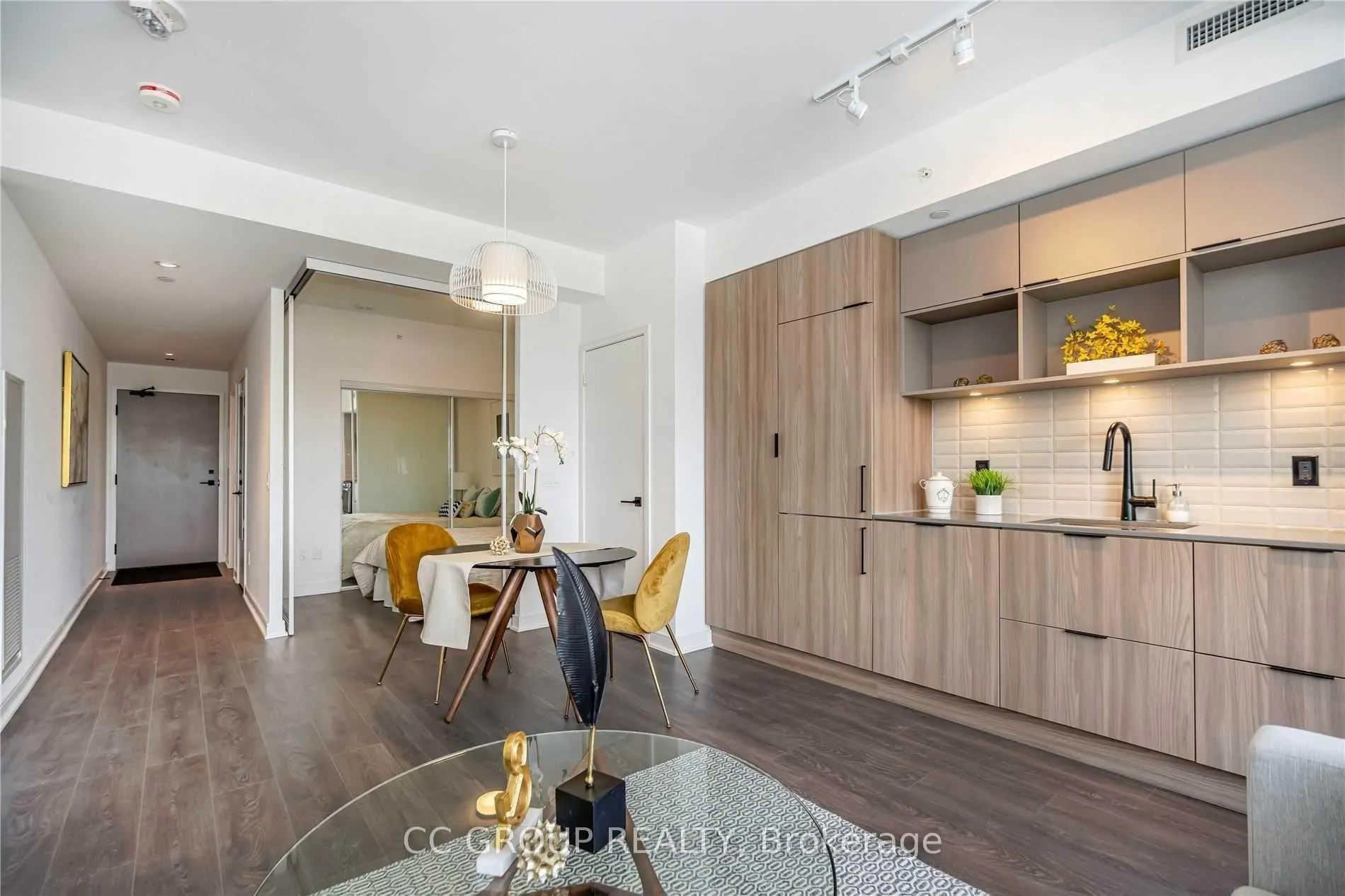 Photo 6 of Unit 1017, 60 Tannery Road, Toronto, Waterfront Communities — HOMEH
