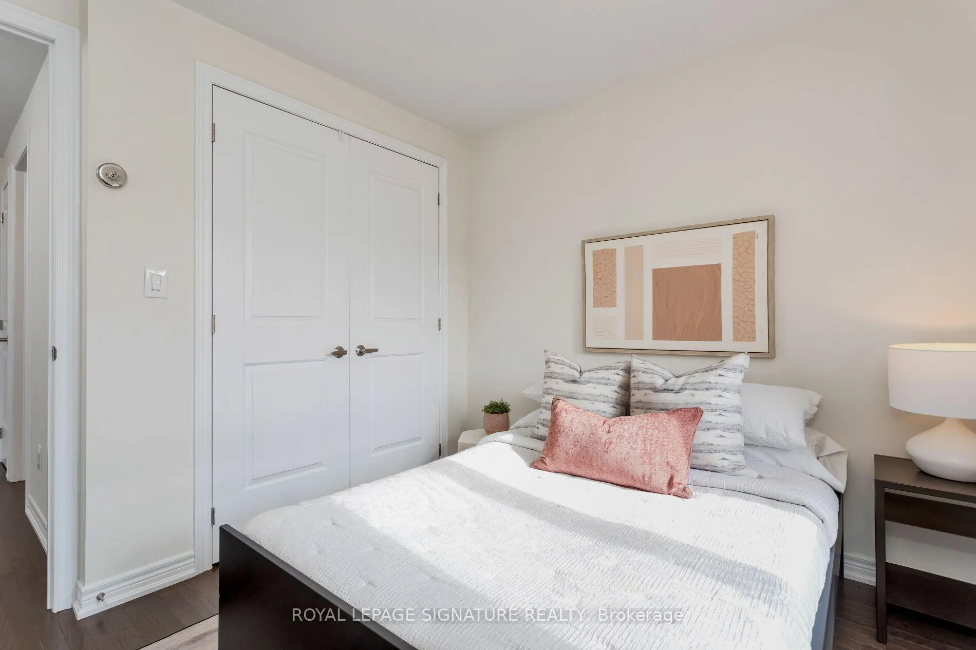 Photo 19 of Unit 18, 105 Kayla Crescent E, Vaughan, Maple — HOMEH