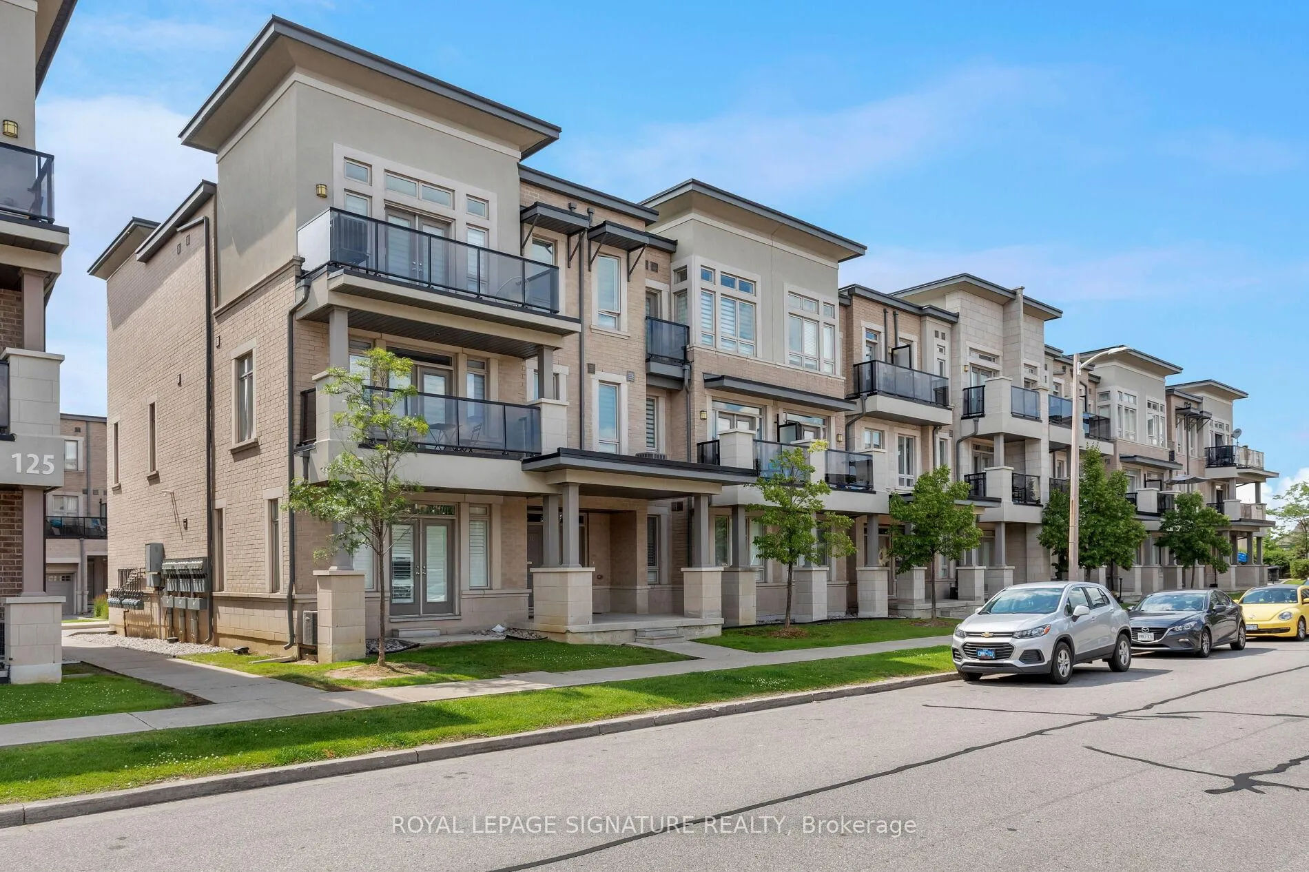 Photo 27 of Unit 18, 105 Kayla Crescent E, Vaughan, Maple — HOMEH