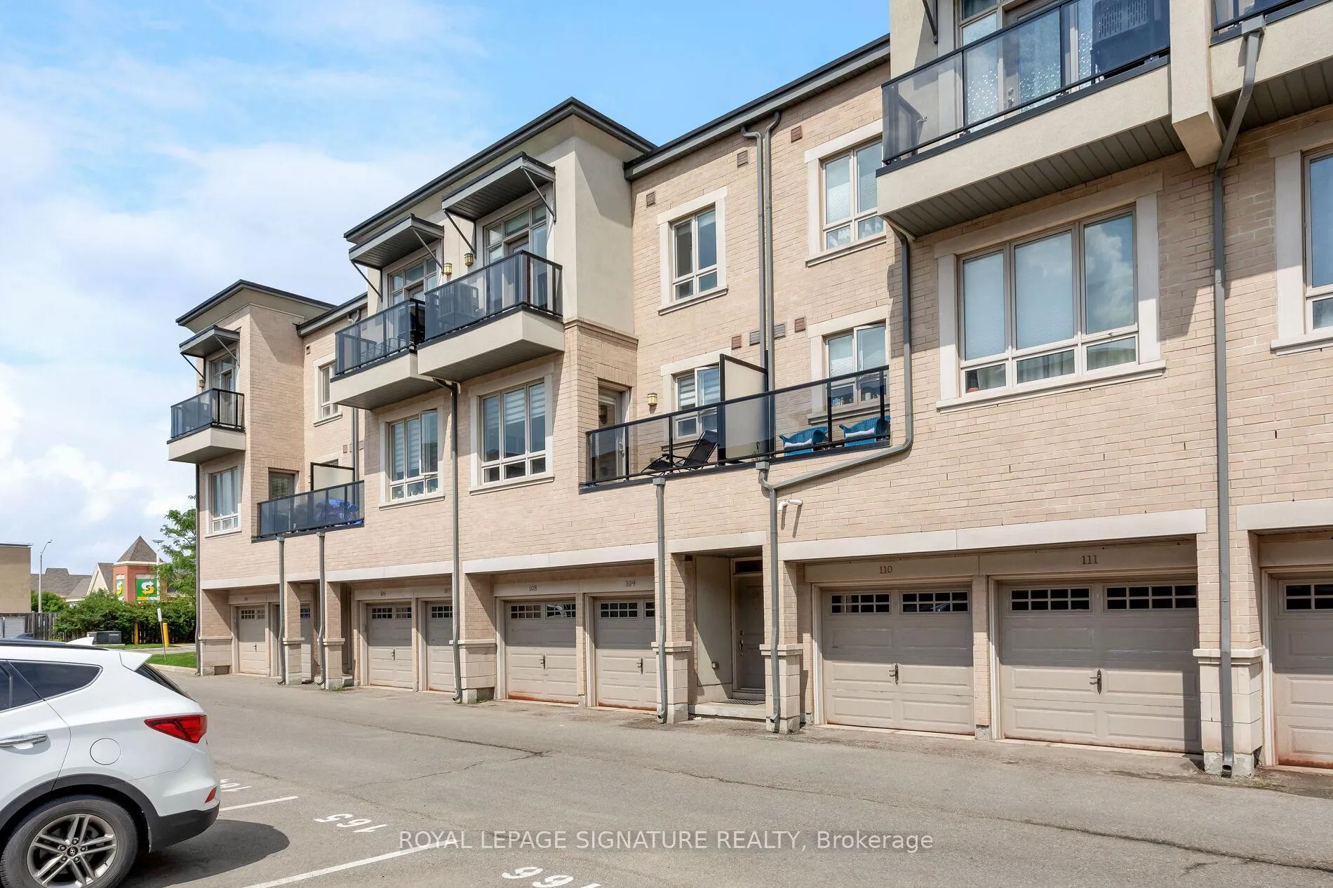 Photo 29 of Unit 18, 105 Kayla Crescent E, Vaughan, Maple — HOMEH