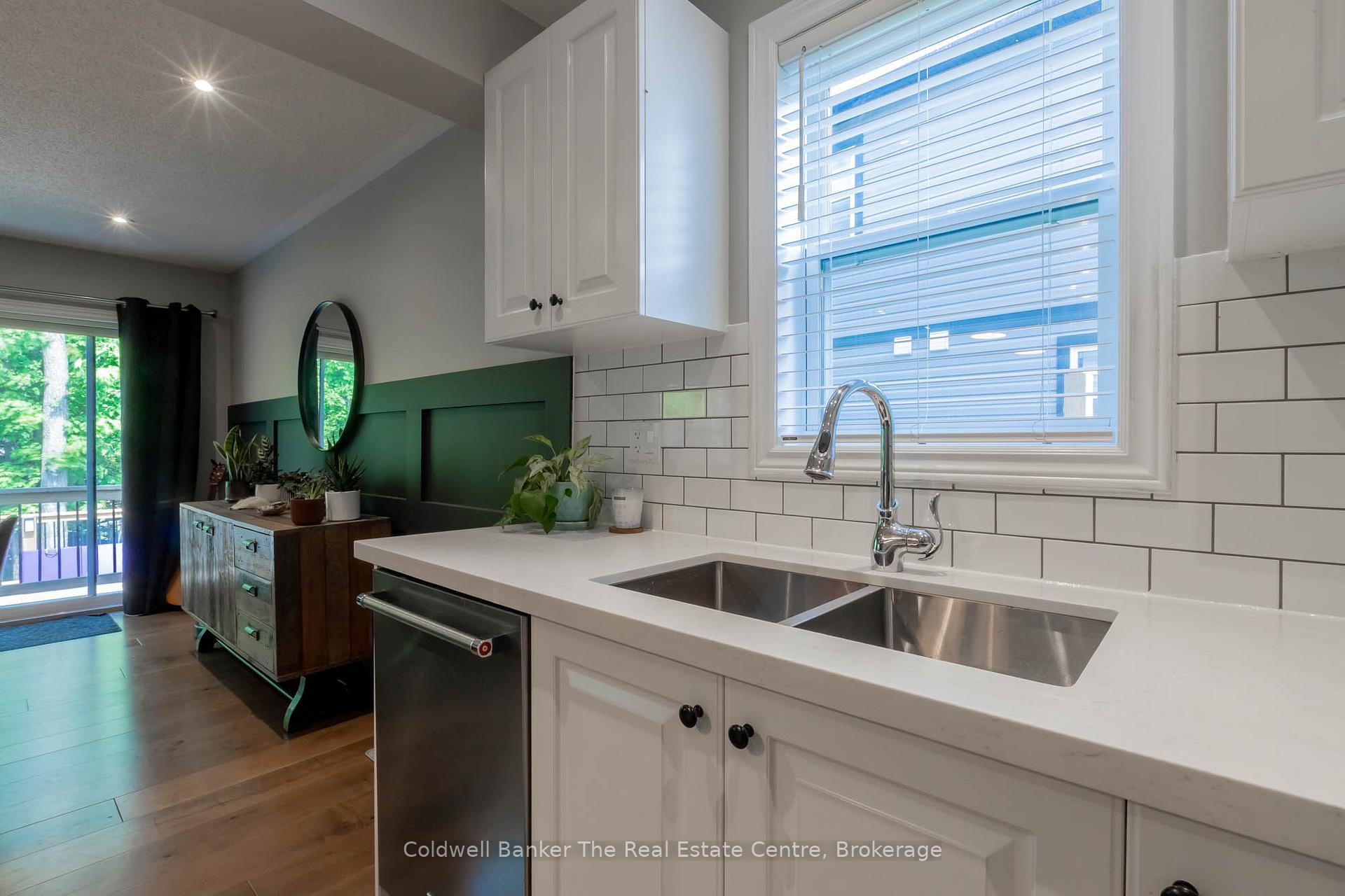 Photo 9 of 360 Wild Rose Drive, Gravenhurst, Muskoka (S) — HOMEH