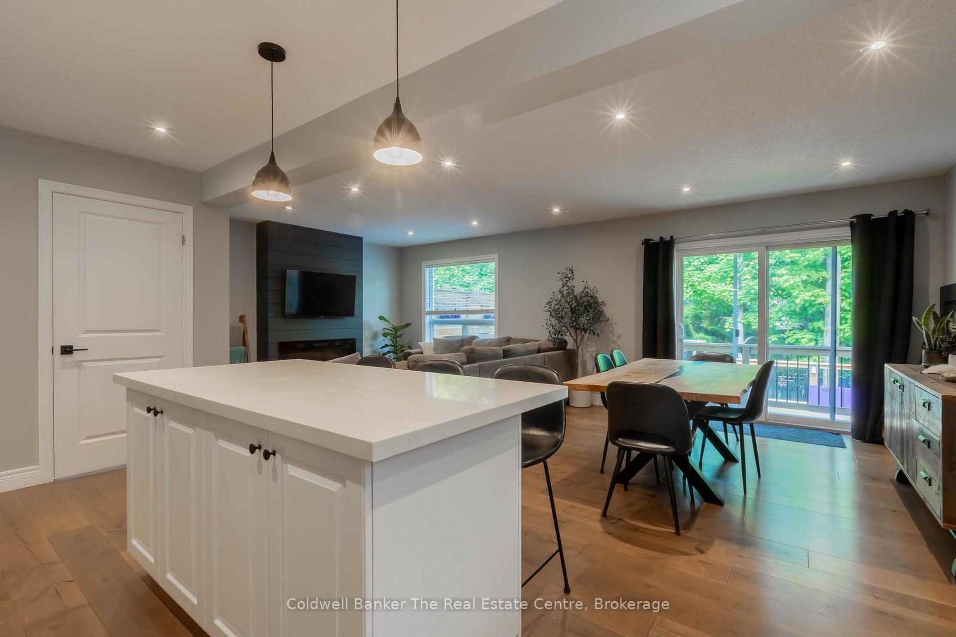 Photo 10 of 360 Wild Rose Drive, Gravenhurst, Muskoka (S) — HOMEH