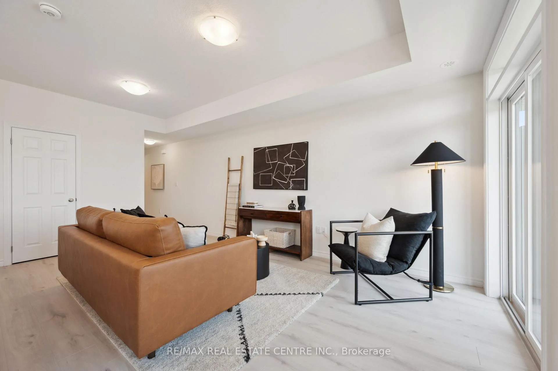 Photo 7 of 66 Lomond Lane, Kitchener — HOMEH