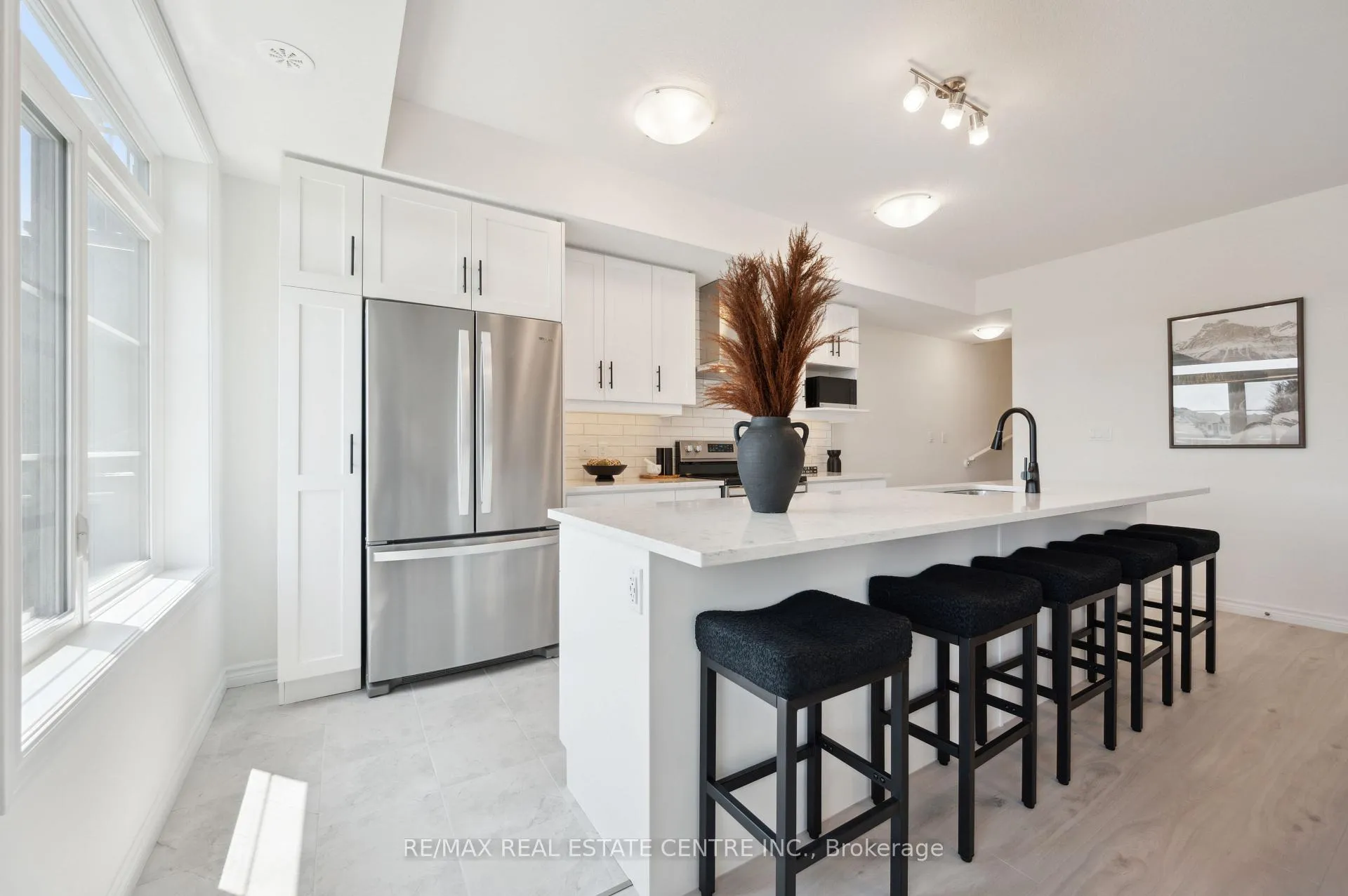 Photo 8 of 66 Lomond Lane, Kitchener — HOMEH