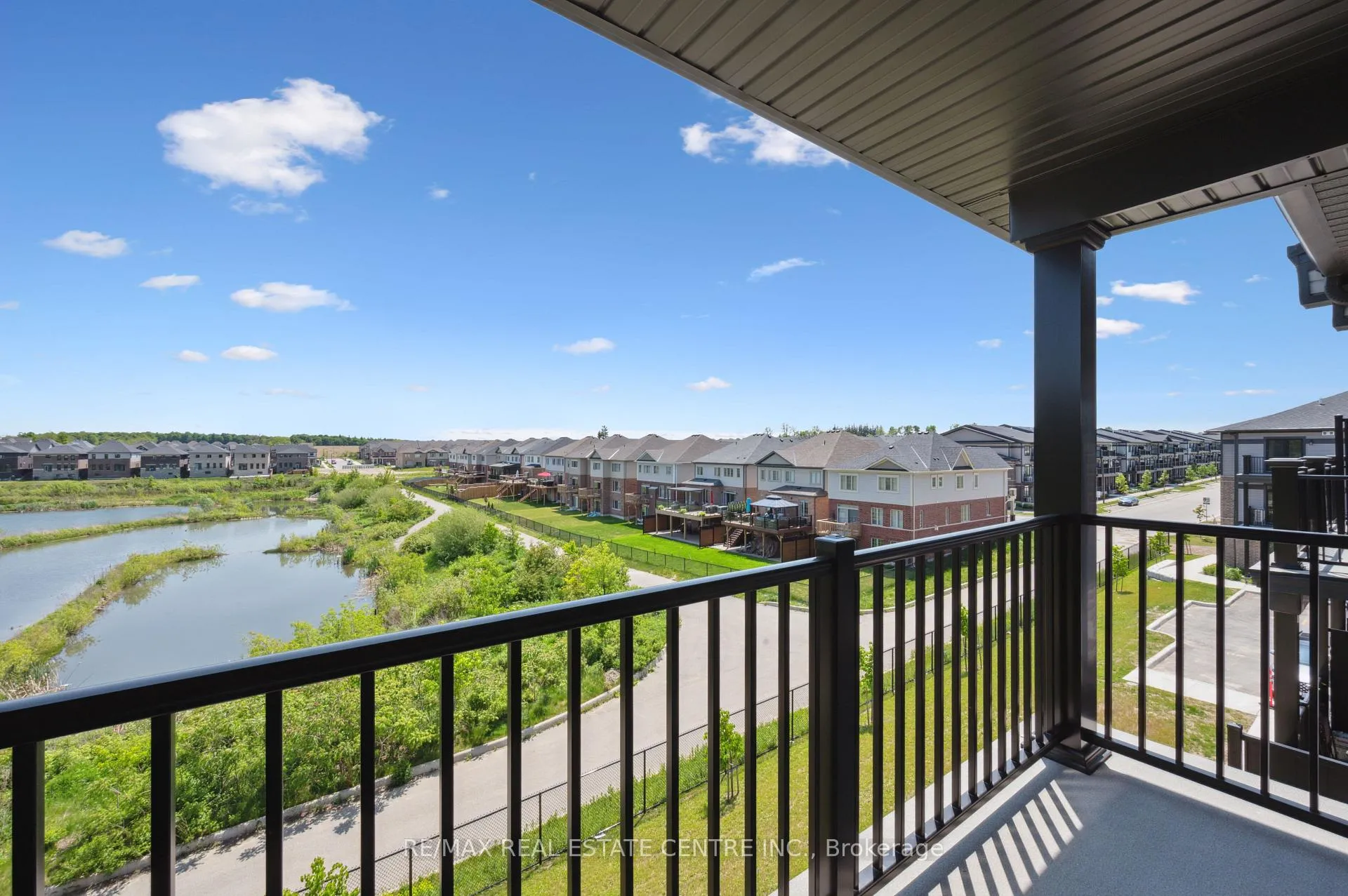 Photo 16 of 66 Lomond Lane, Kitchener — HOMEH