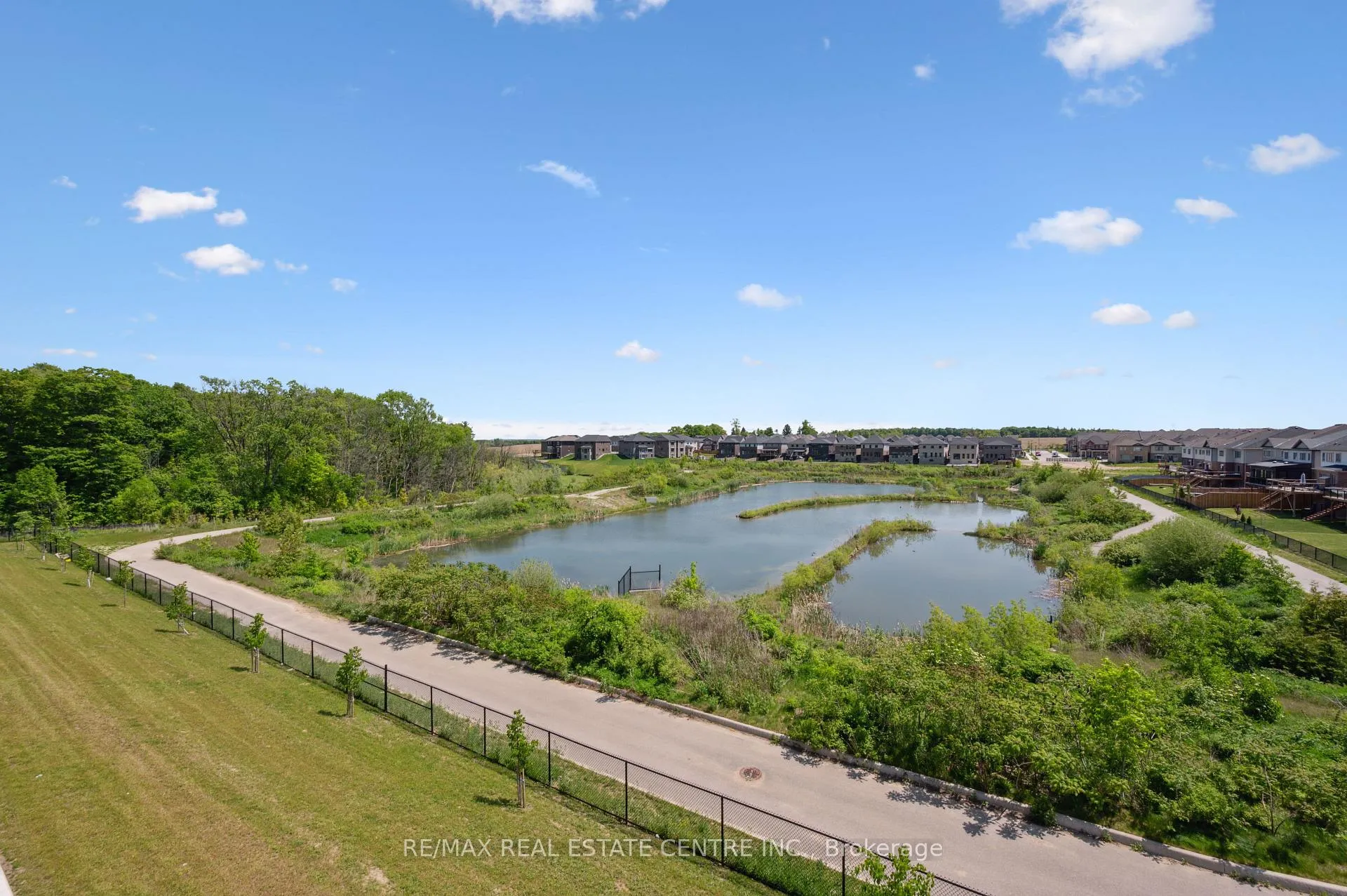 Photo 17 of 66 Lomond Lane, Kitchener — HOMEH