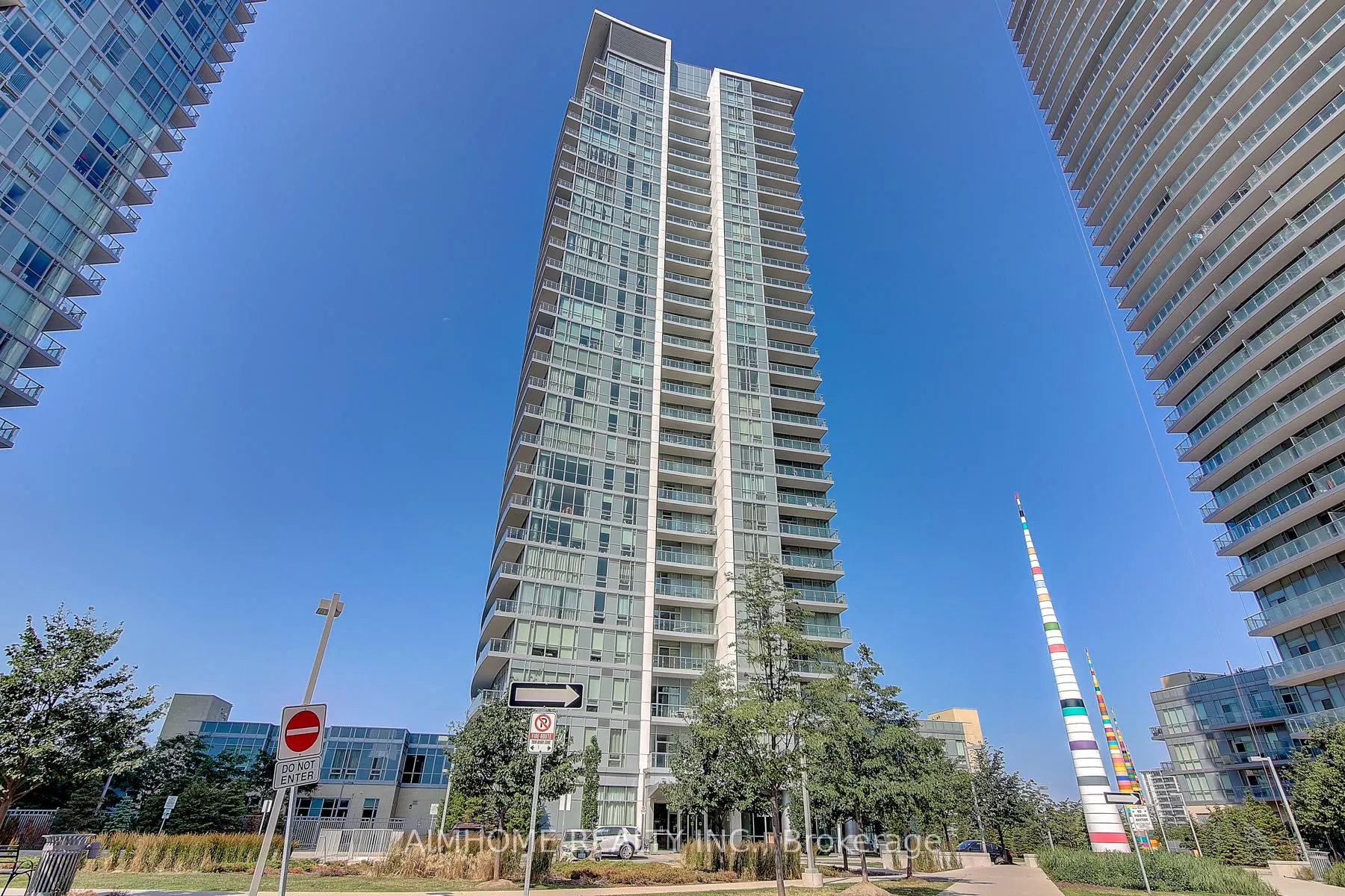 Photo 2 of Unit 2706, 66 Forest Manor Road, North York, Henry Farm — HOMEH