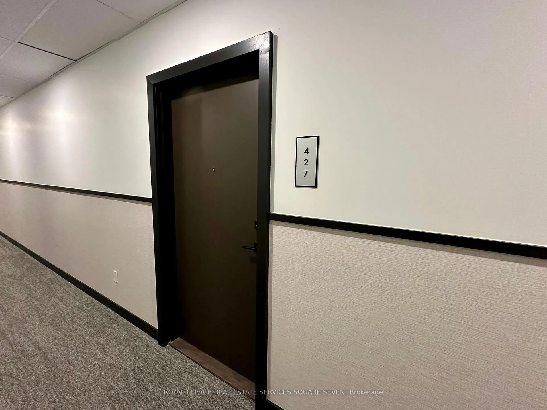 Photo 3 of Unit 427, 10 Abeja Street, Vaughan, Concord — HOMEH