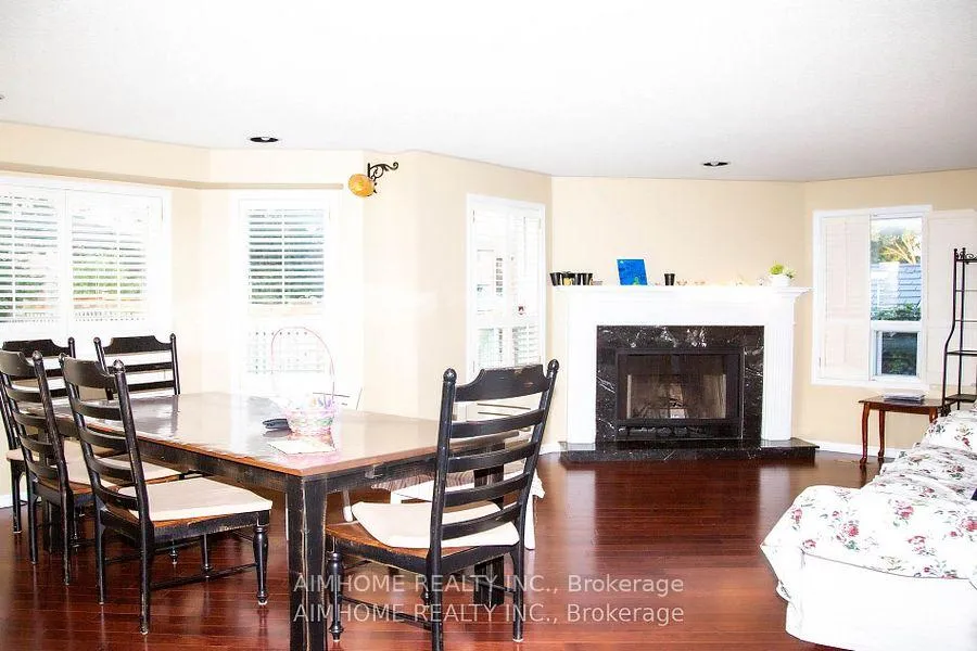 Photo 8 of 178 Westhampton Drive, Vaughan, Brownridge — HOMEH