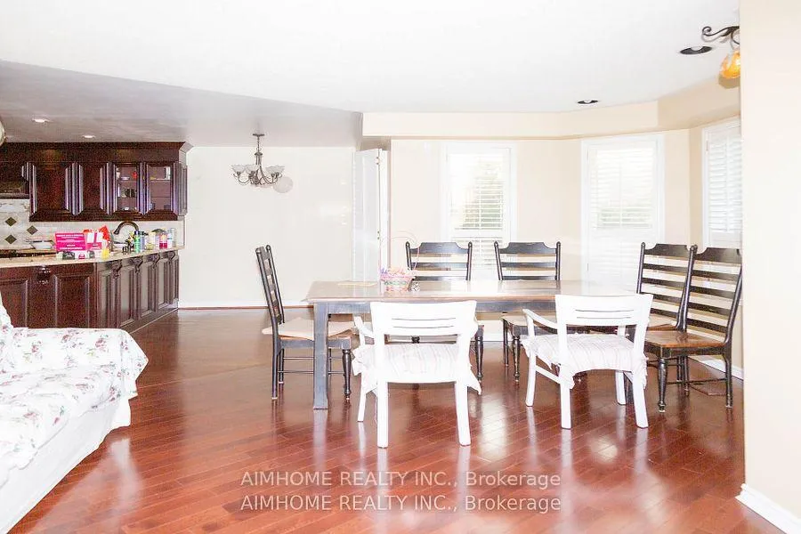 Photo 9 of 178 Westhampton Drive, Vaughan, Brownridge — HOMEH