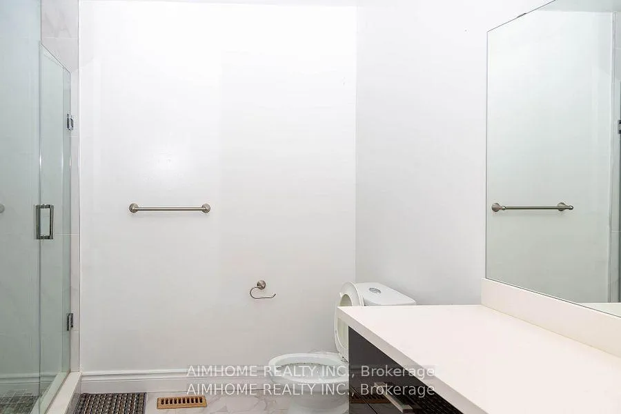 Photo 25 of 178 Westhampton Drive, Vaughan, Brownridge — HOMEH