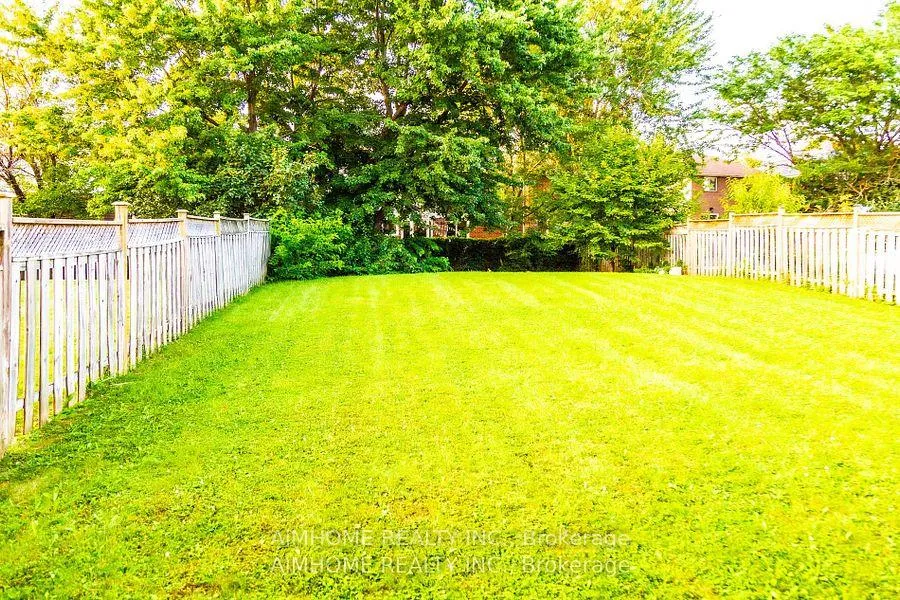 Photo 36 of 178 Westhampton Drive, Vaughan, Brownridge — HOMEH