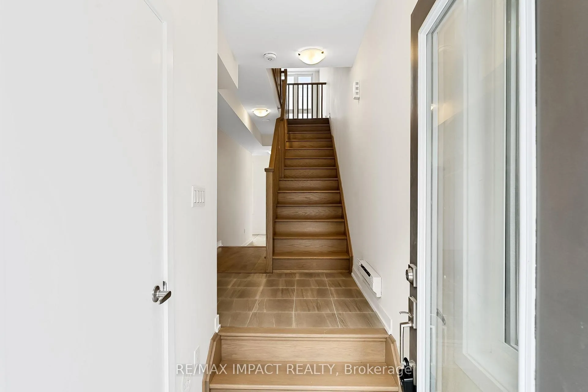 Photo 5 of Unit 1106, 1856 Notion Road, Pickering, Rural Pickering — HOMEH