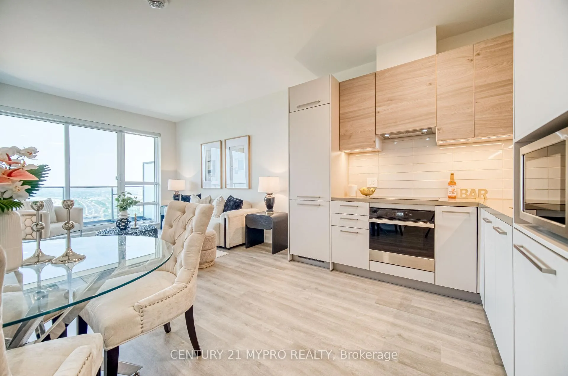 Photo 6 of Unit 2811, 12 Gandhi Lane, Markham, Commerce Valley — HOMEH