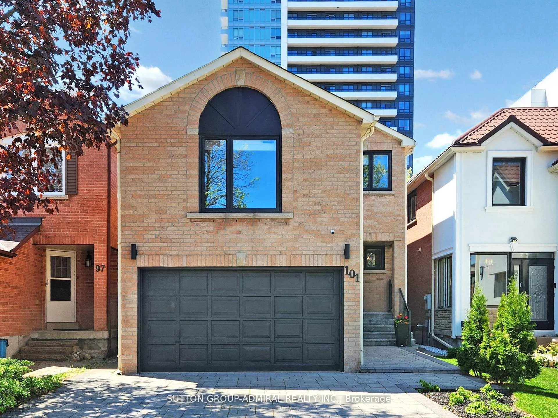 Photo 1 of 101 Glen Crescent, Vaughan, Uplands — HOMEH
