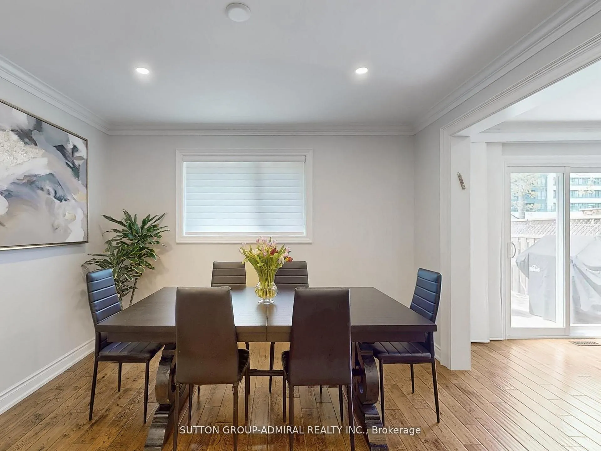 Photo 7 of 101 Glen Crescent, Vaughan, Uplands — HOMEH