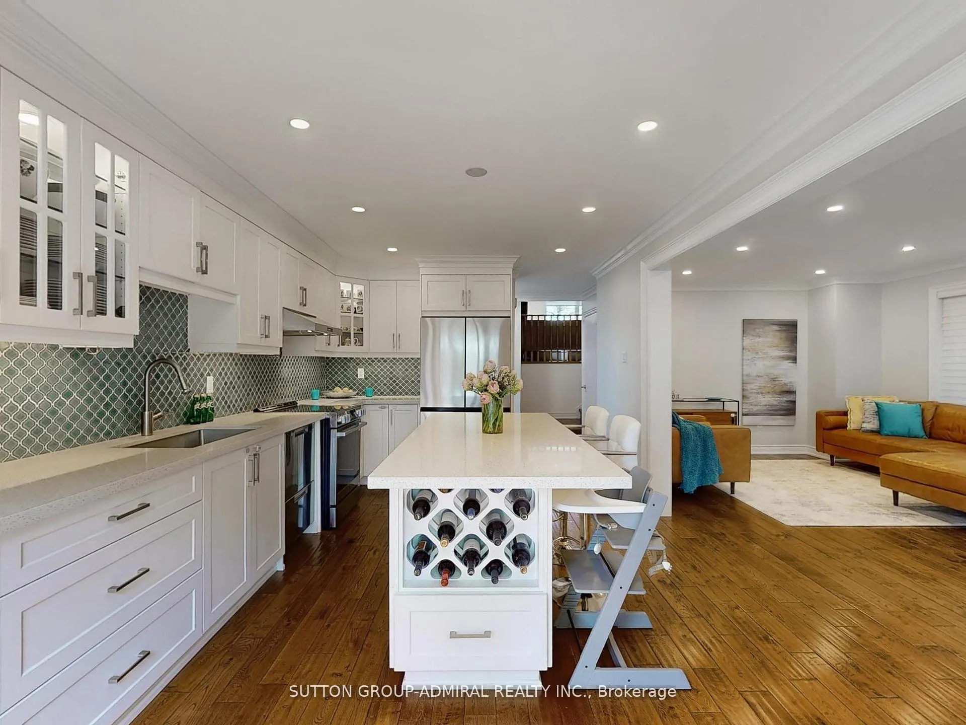 Photo 10 of 101 Glen Crescent, Vaughan, Uplands — HOMEH