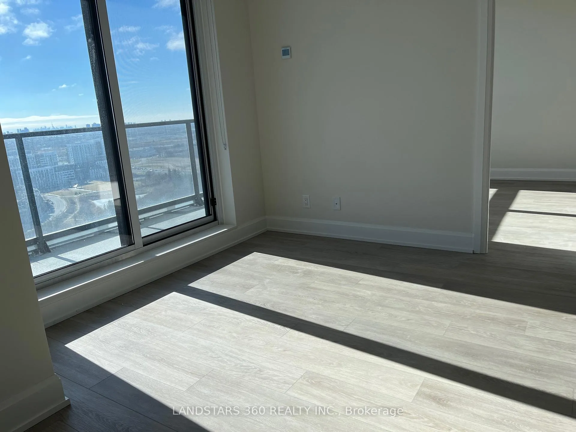 Photo 8 of Unit 2902, 8 Water Walk Drive, Markham, Unionville — HOMEH