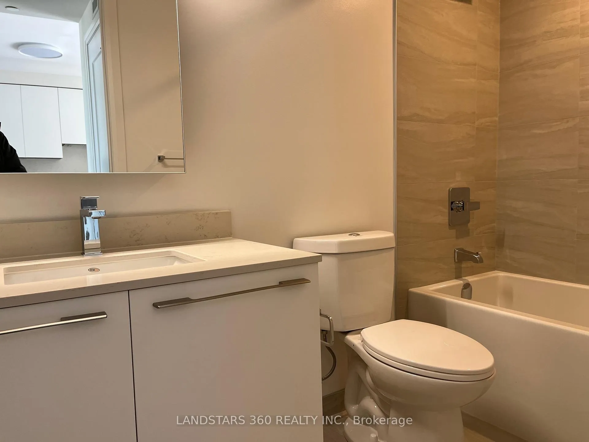Photo 11 of Unit 2902, 8 Water Walk Drive, Markham, Unionville — HOMEH