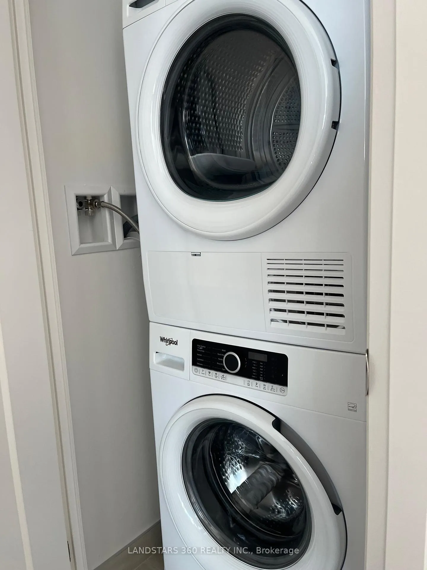 Photo 13 of Unit 2902, 8 Water Walk Drive, Markham, Unionville — HOMEH