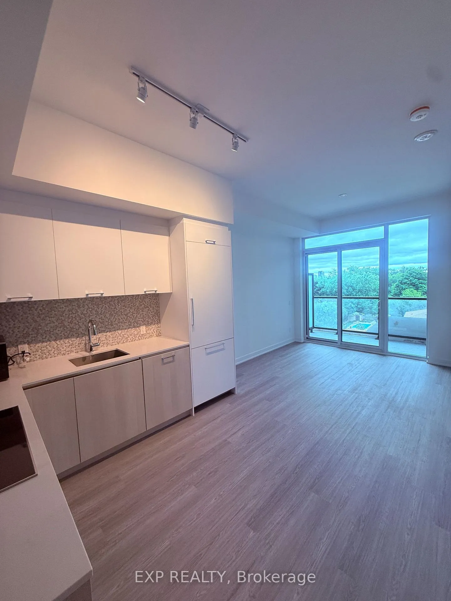 Photo 11 of Unit 535, 8188 Yonge St, Vaughan, Uplands — HOMEH
