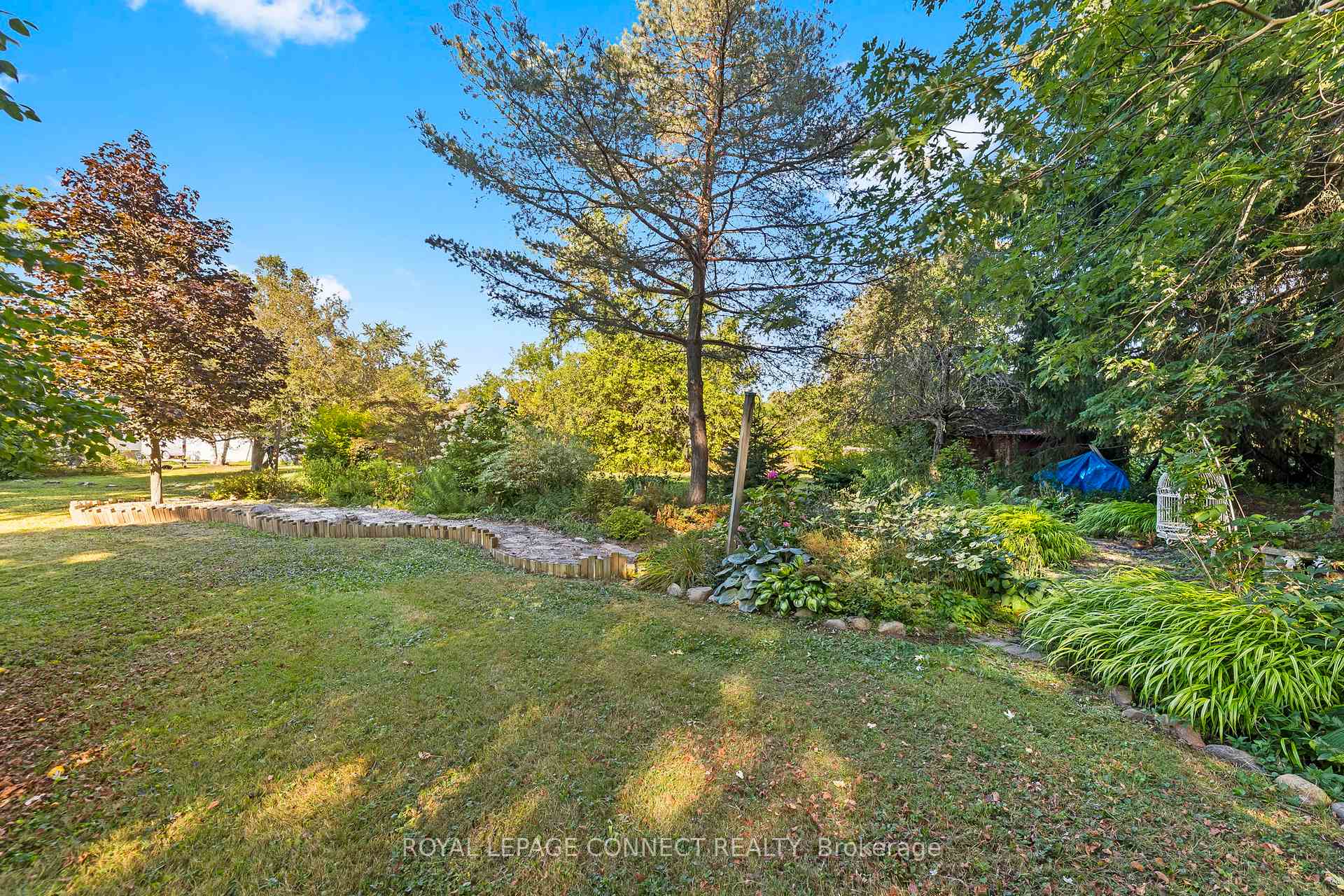 Photo 8 of 35 Lawson Road, Clarington, Courtice — HOMEH