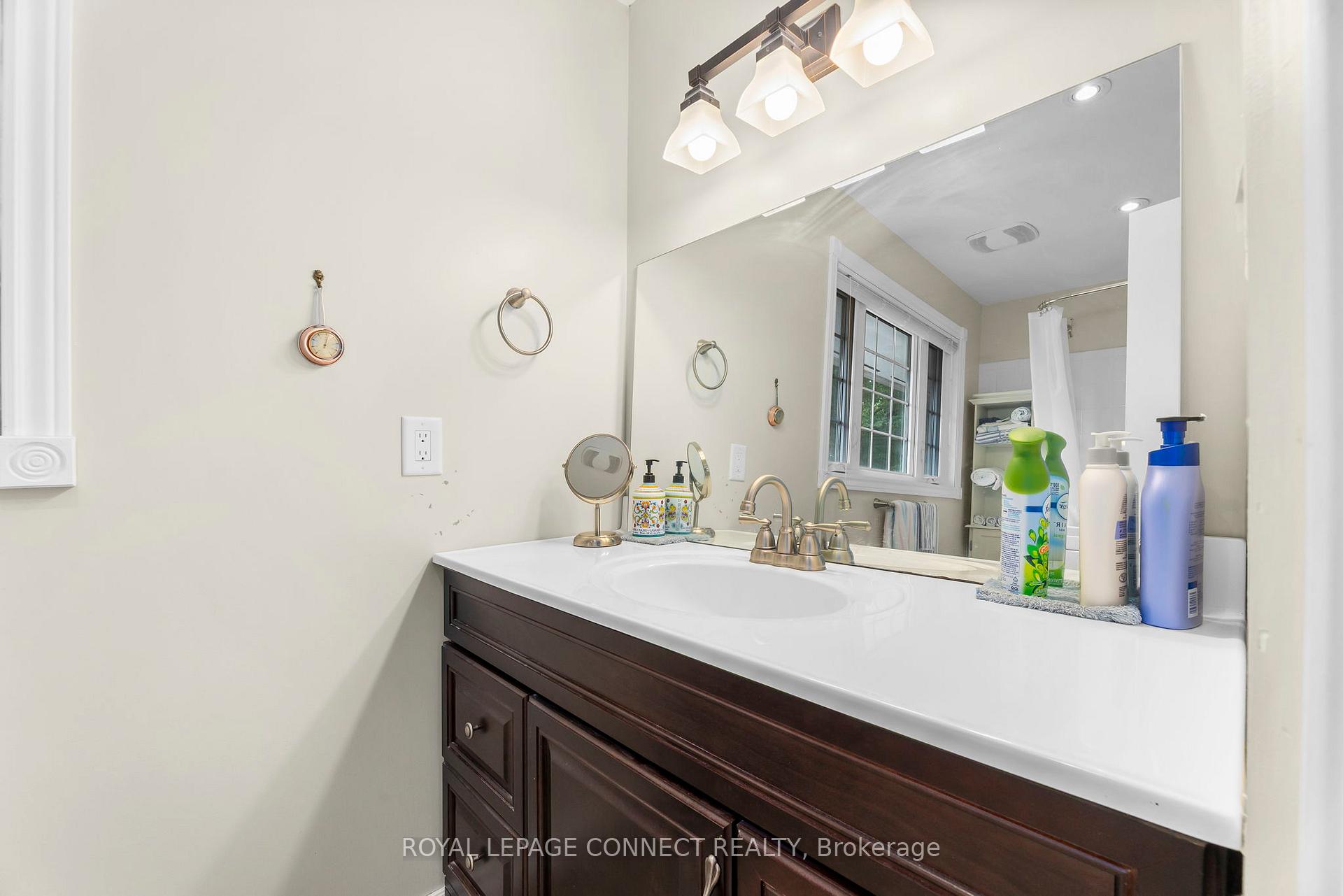 Photo 16 of 35 Lawson Road, Clarington, Courtice — HOMEH