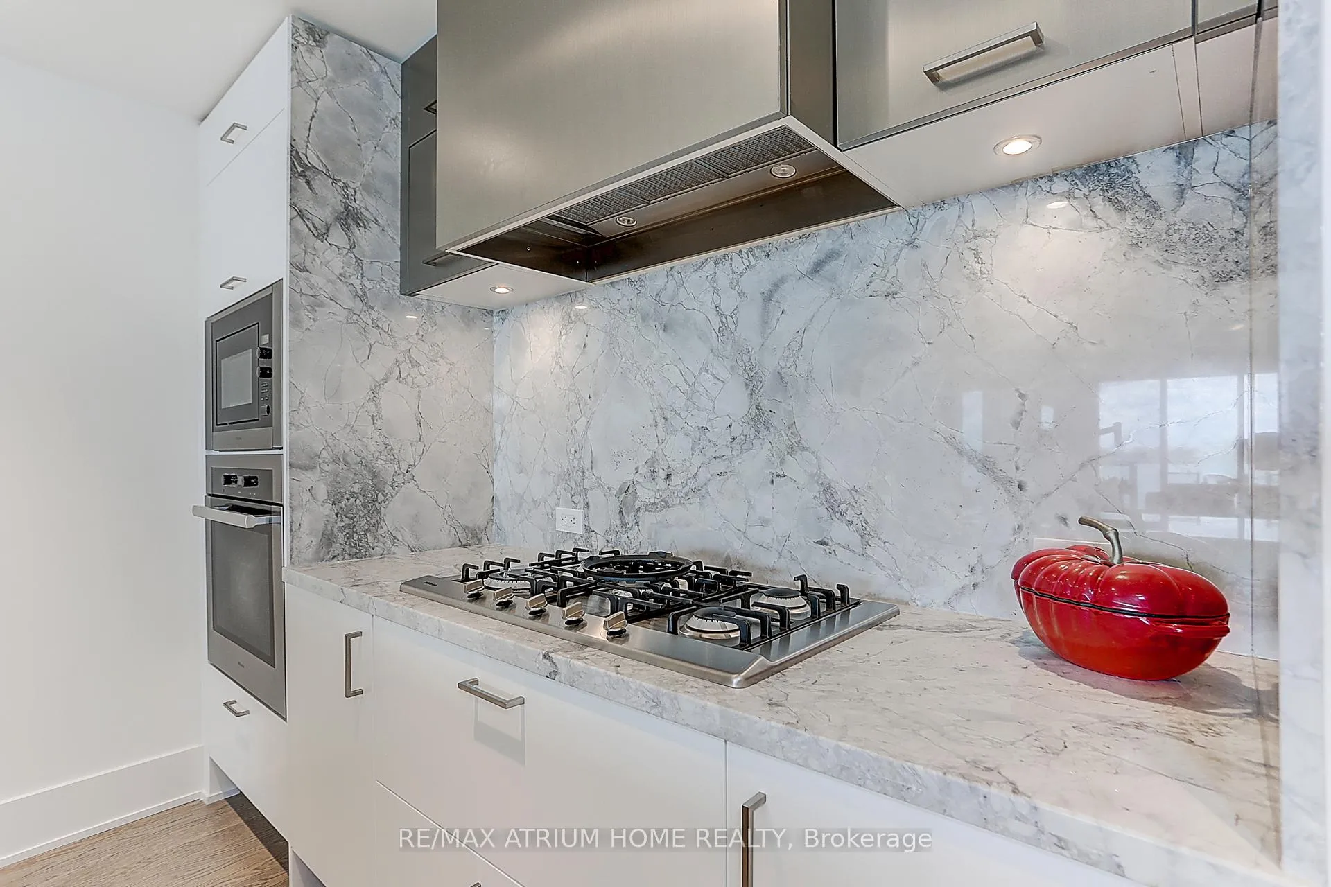 Photo 8 of Unit 608, 118 Merchants' Wharf S, Toronto, Waterfront Communities — HOMEH