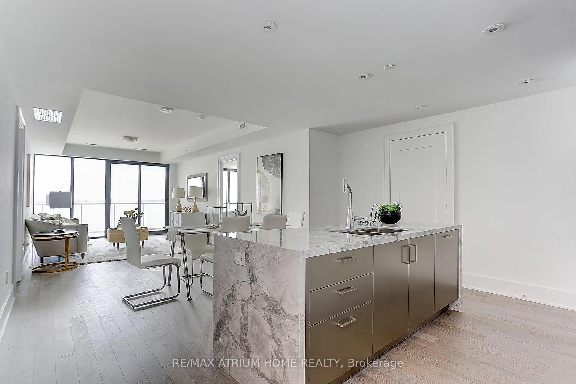 Photo 11 of Unit 608, 118 Merchants' Wharf S, Toronto, Waterfront Communities — HOMEH