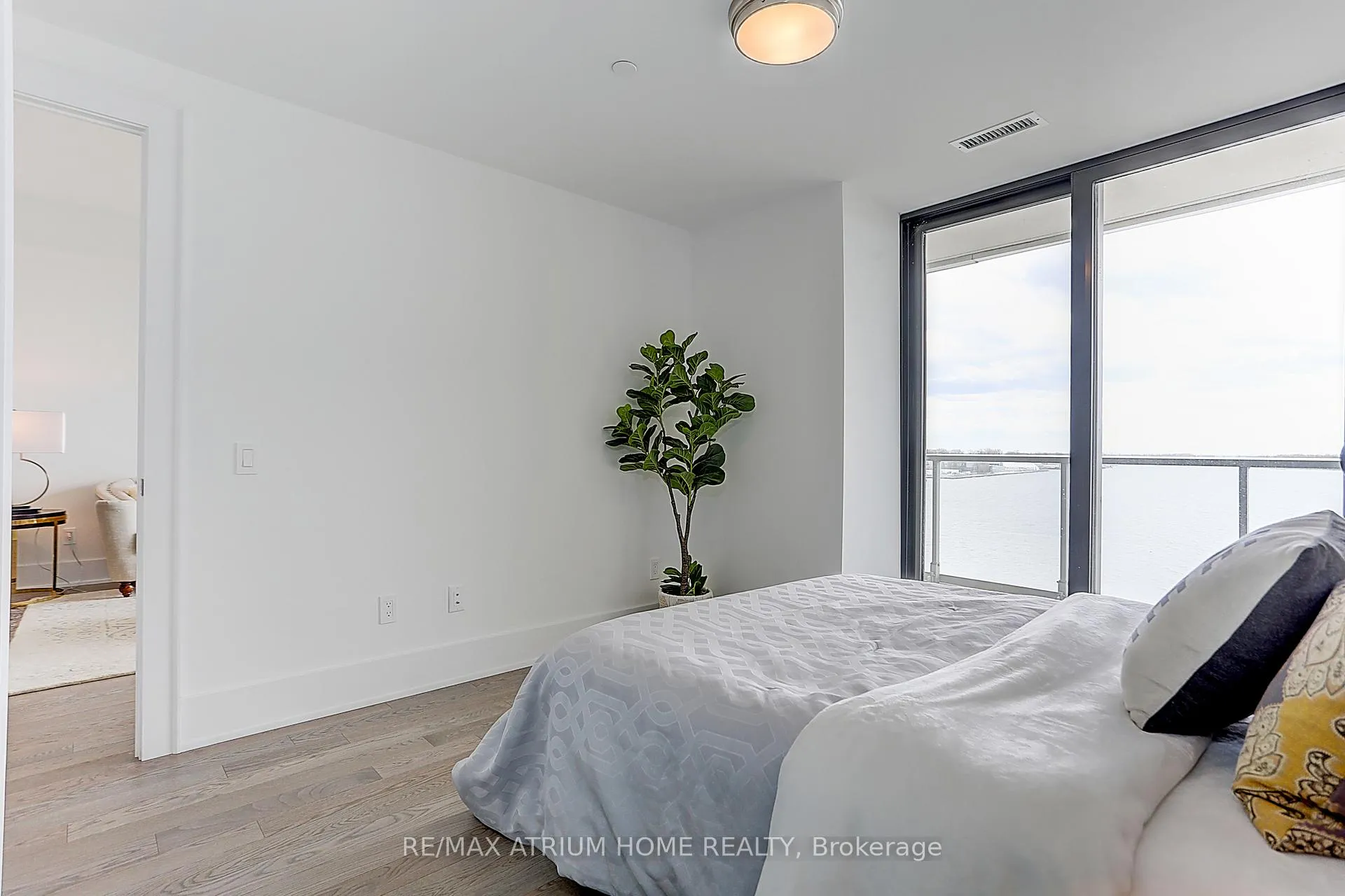 Photo 29 of Unit 608, 118 Merchants' Wharf S, Toronto, Waterfront Communities — HOMEH