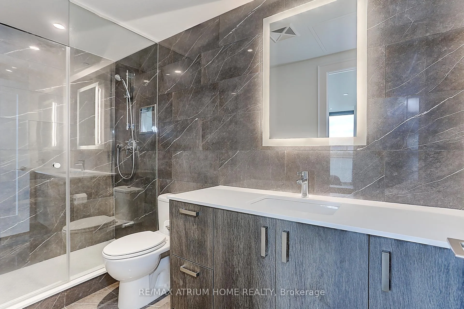 Photo 32 of Unit 608, 118 Merchants' Wharf S, Toronto, Waterfront Communities — HOMEH