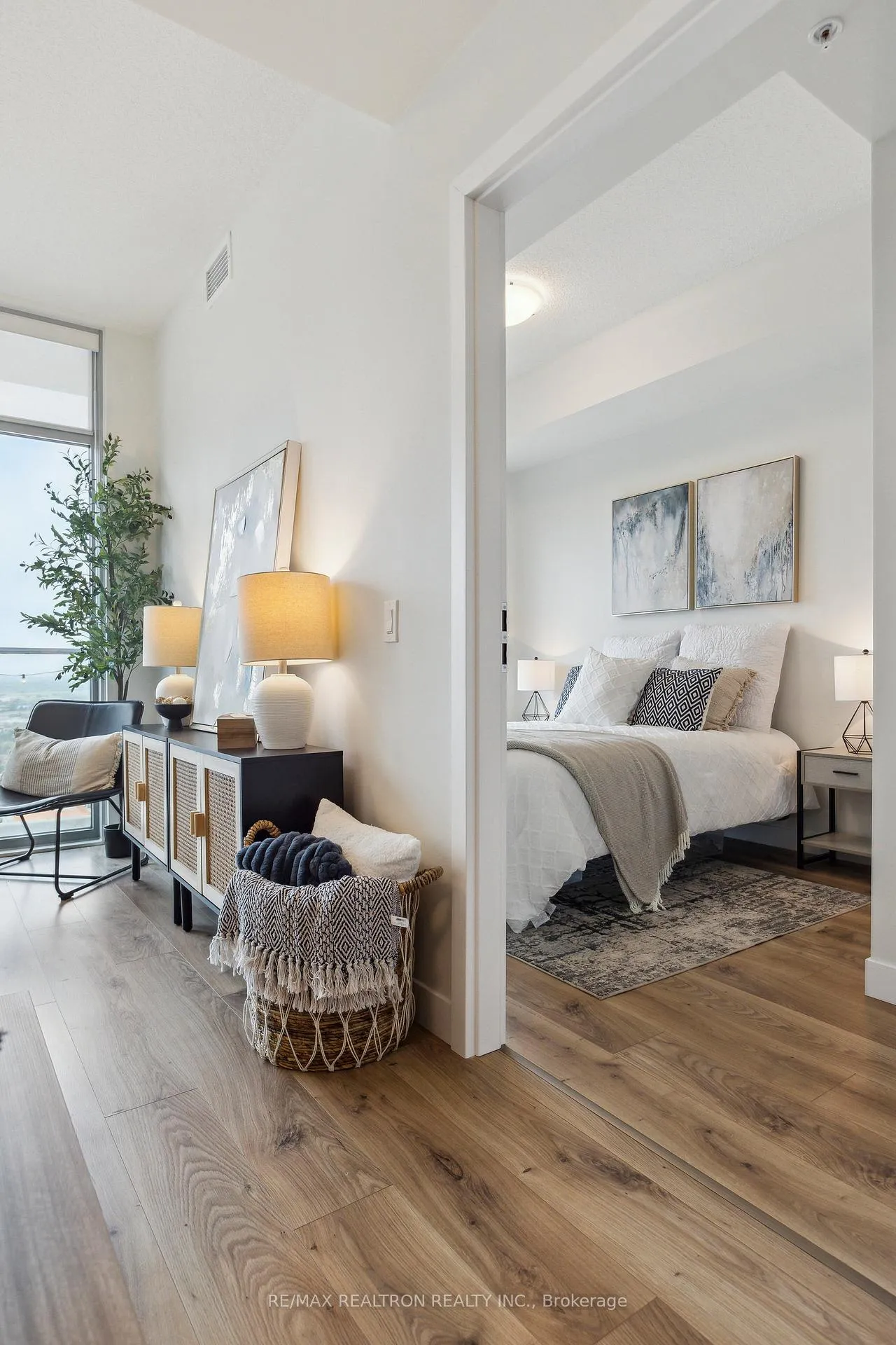 Photo 11 of Unit 2903, 60 Frederick Street, Kitchener — HOMEH