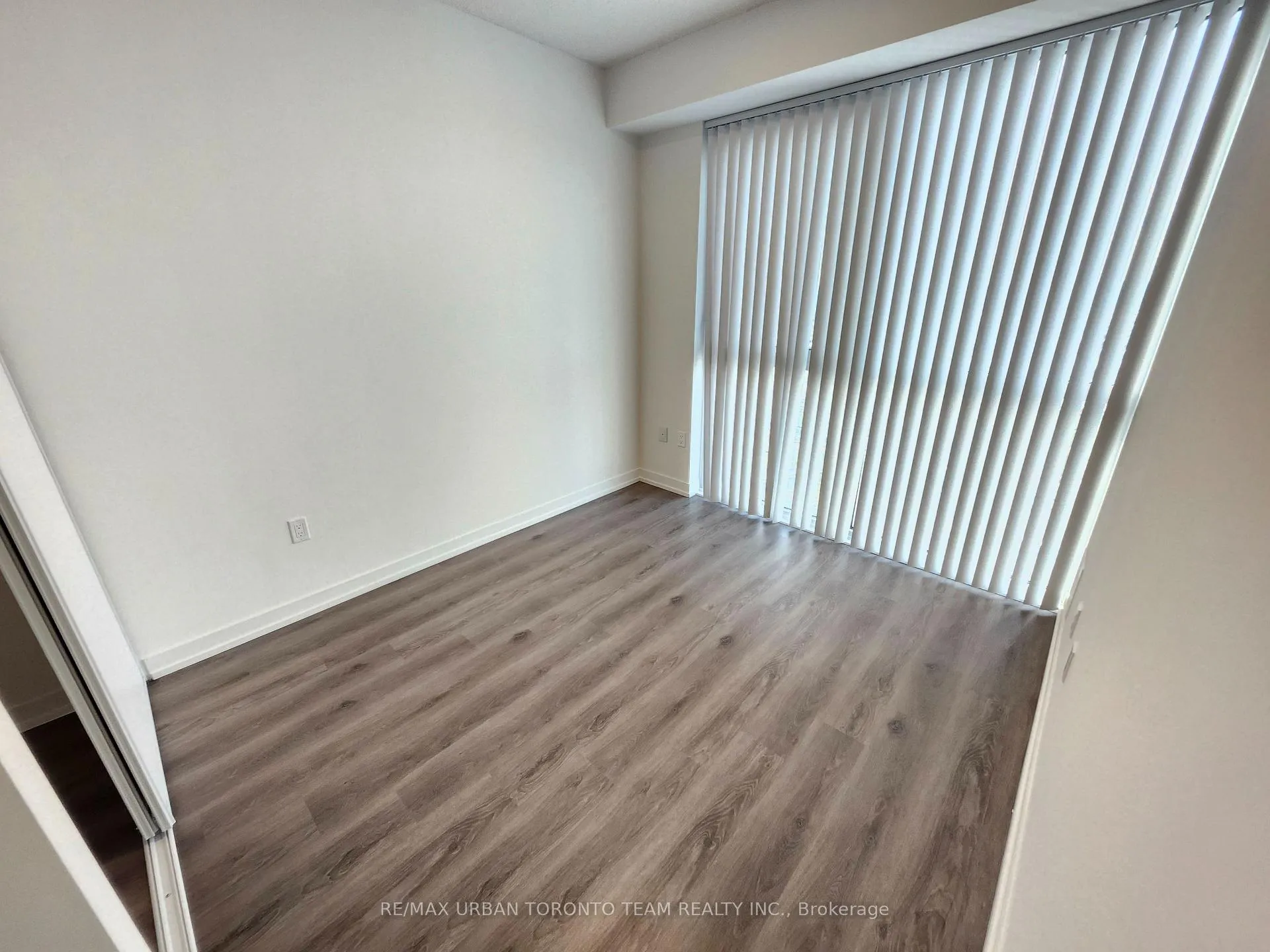 Photo 6 of Unit 6010, 225 Commerce St Street, Vaughan, Vaughan Corporate Centre — HOMEH