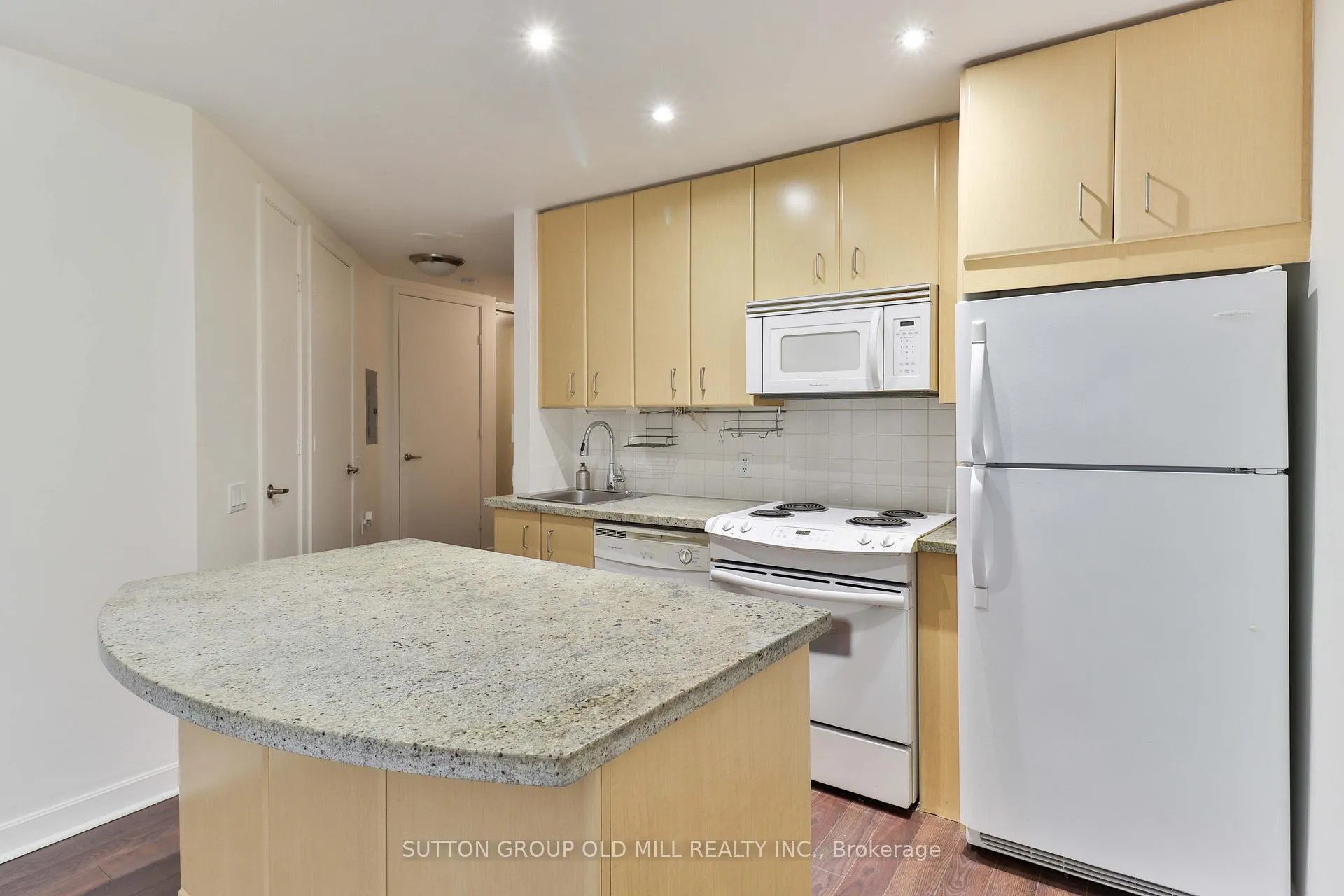 Photo 9 of Unit 208, 85 Bloor Street E, Toronto, Church-Yonge Corridor — HOMEH