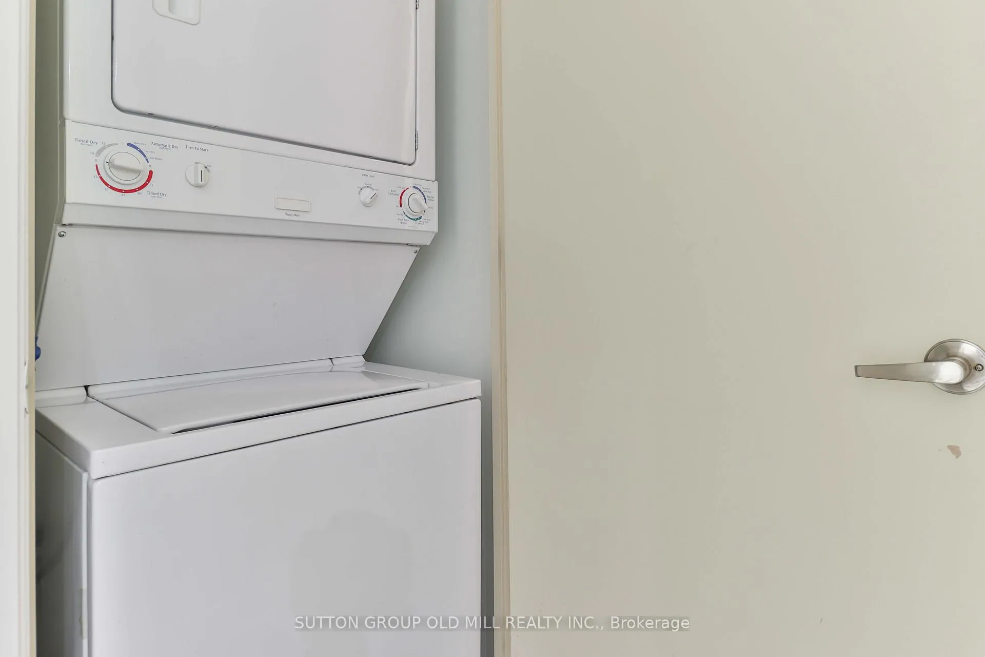 Photo 30 of Unit 208, 85 Bloor Street E, Toronto, Church-Yonge Corridor — HOMEH