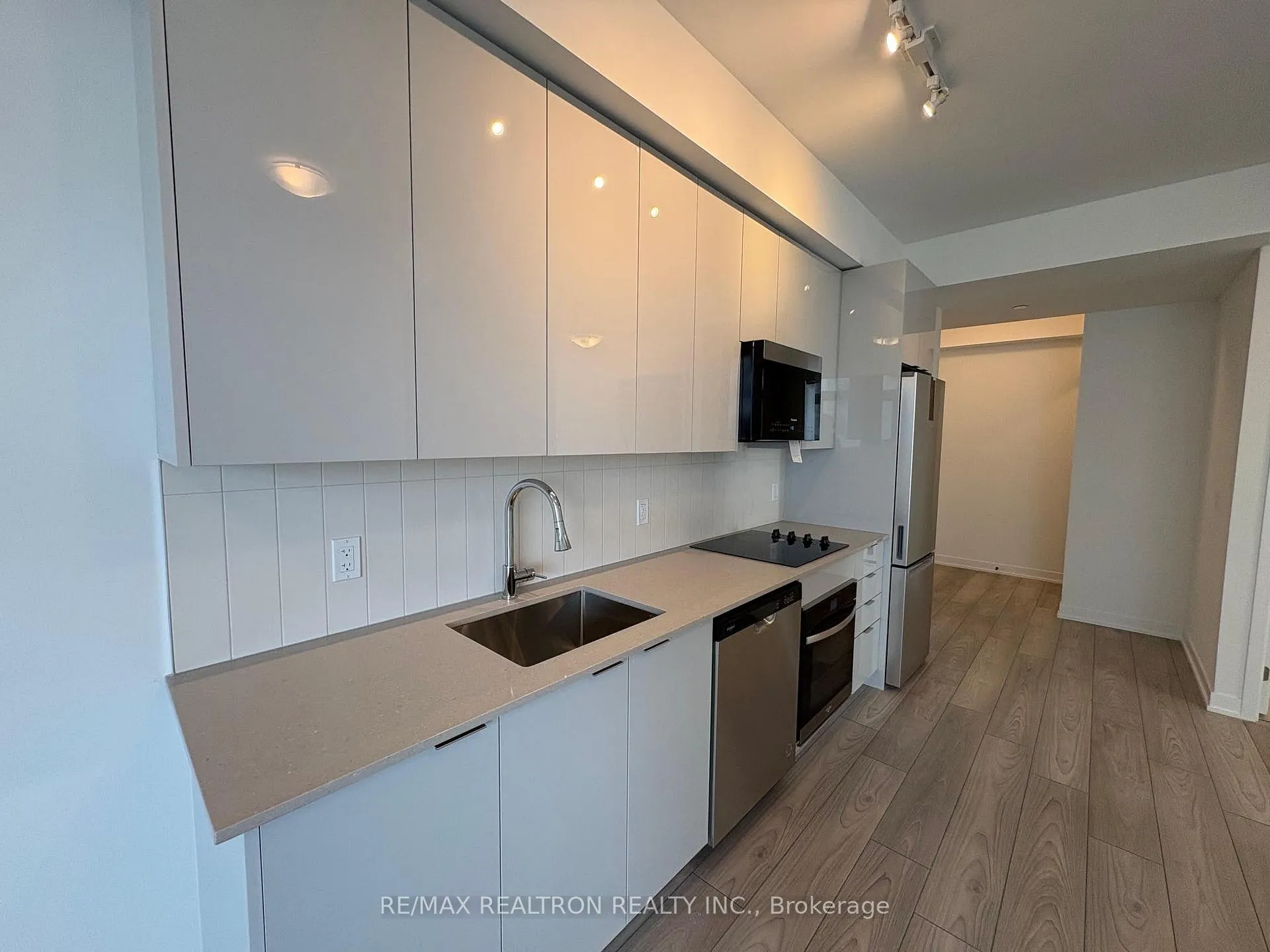 Photo 3 of Unit 1915, 10 Abeja Street, Vaughan, Concord — HOMEH