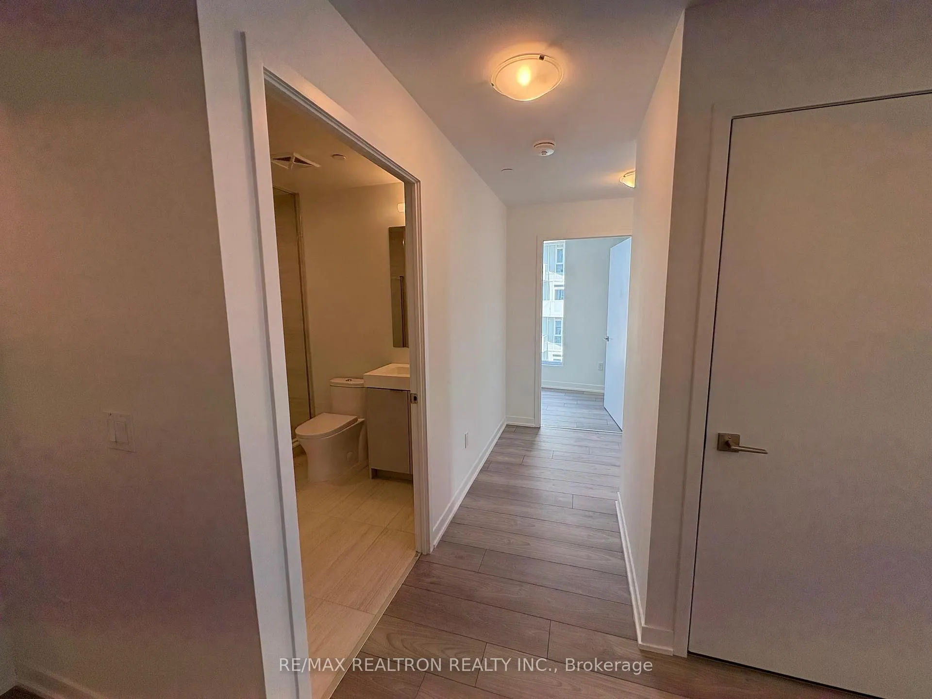Photo 5 of Unit 1915, 10 Abeja Street, Vaughan, Concord — HOMEH